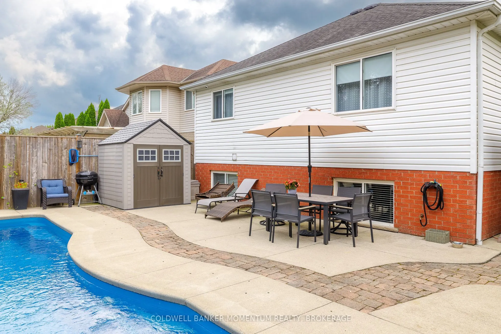 18 LORETTA Drive