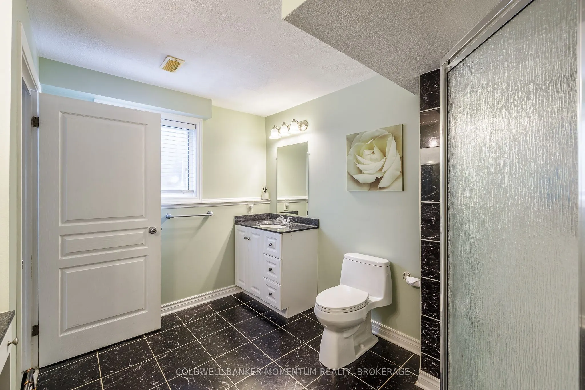18 LORETTA Drive