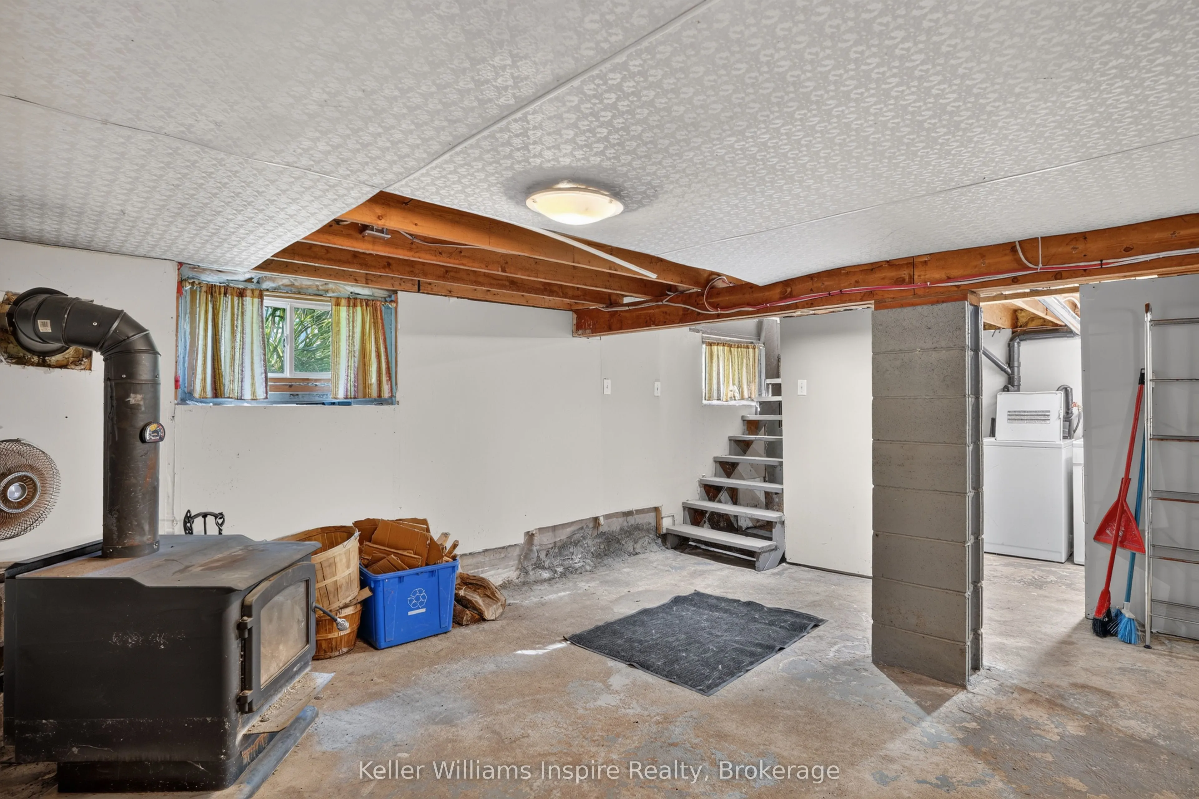 3044 LOOP Road