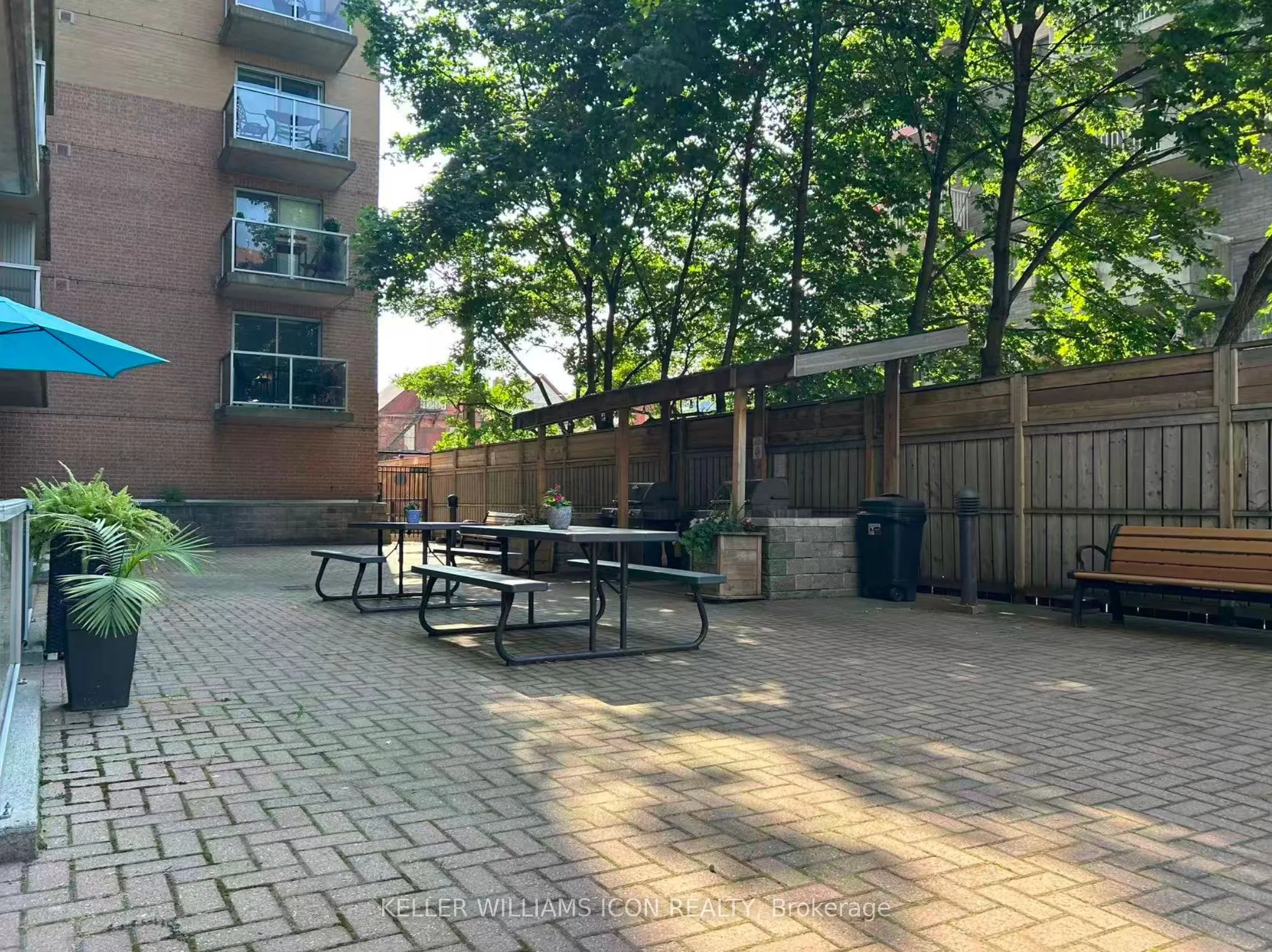 429 Somerset Street W #105