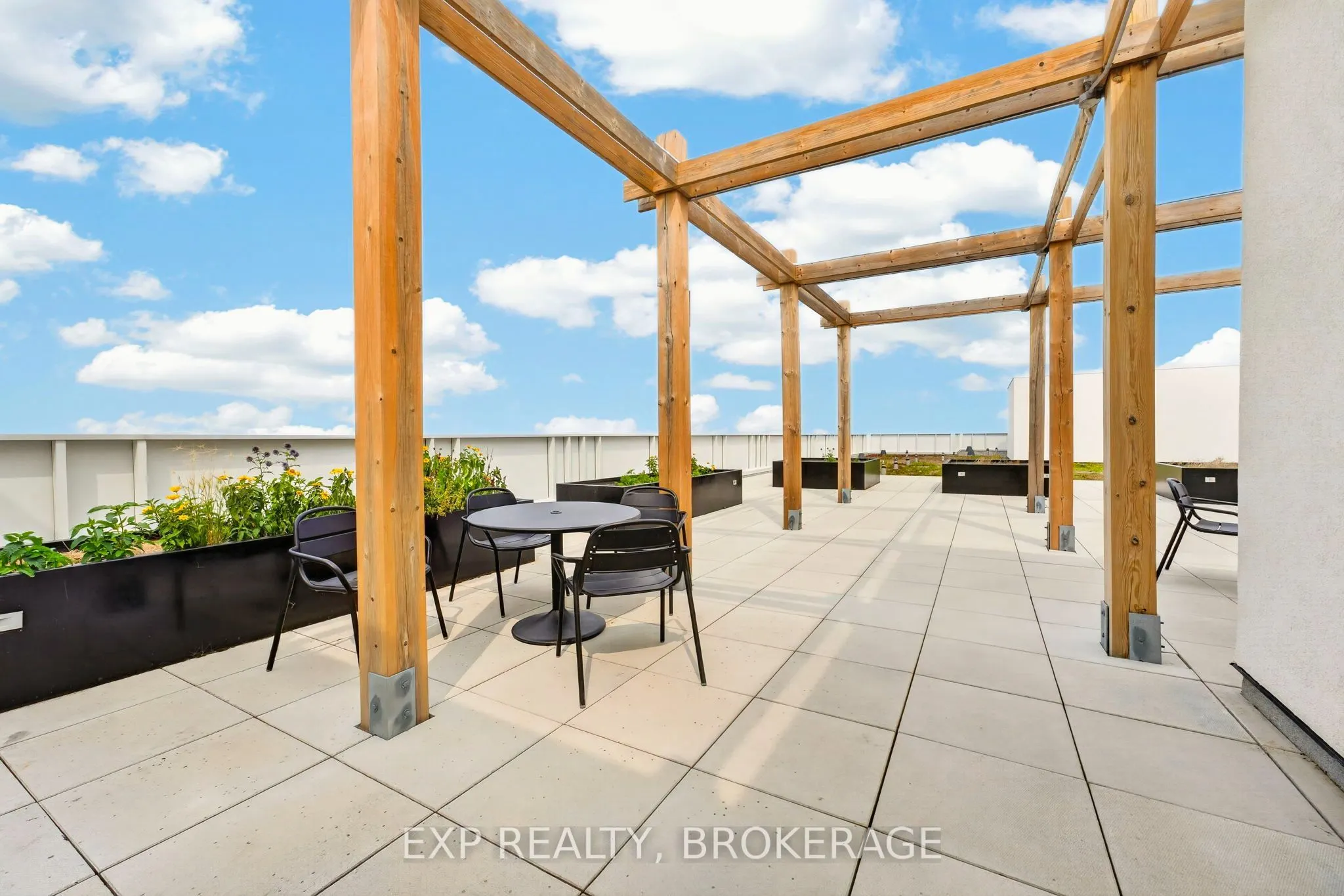 652 Princess Street #326