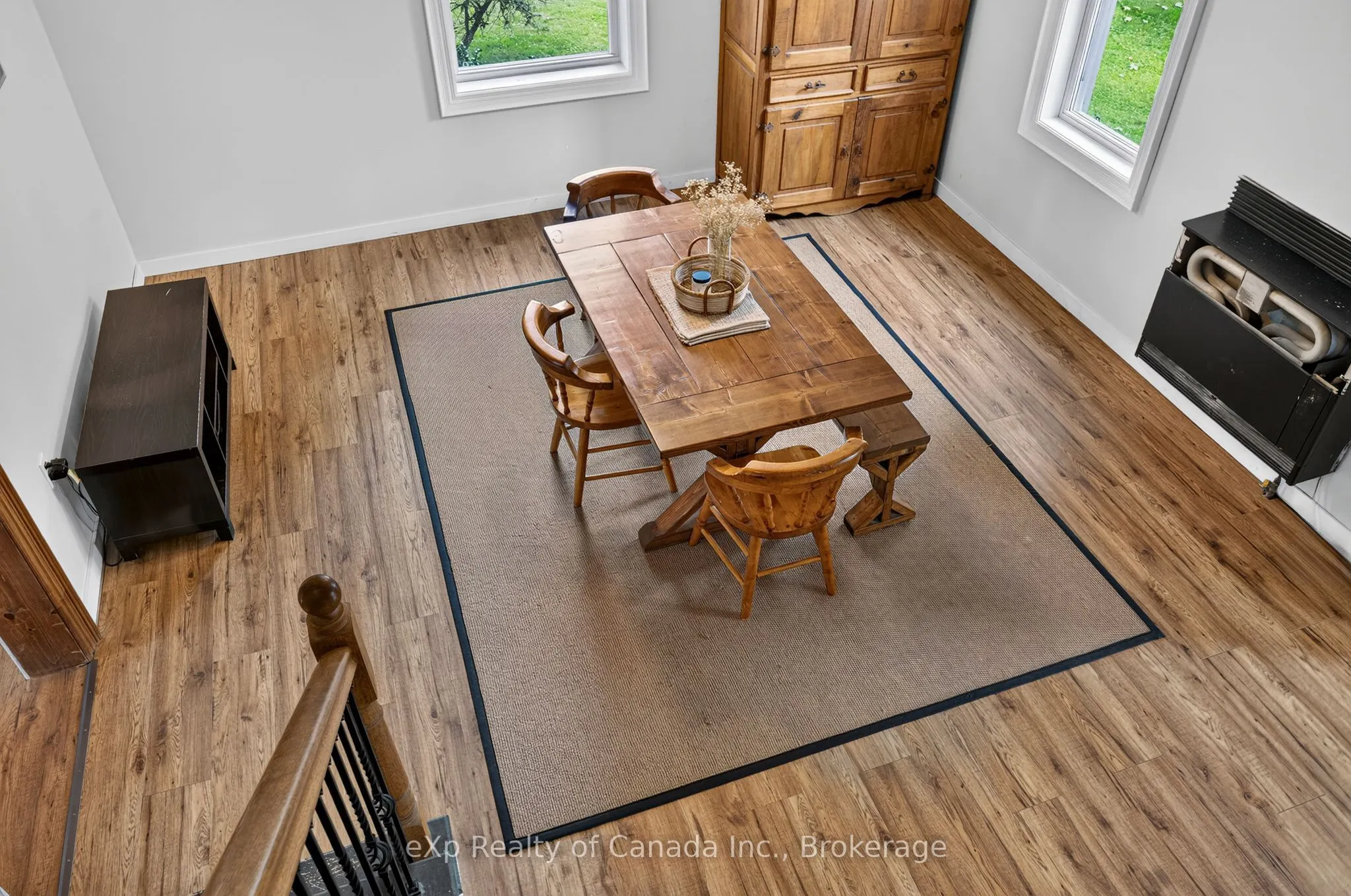24 STOVER Street S