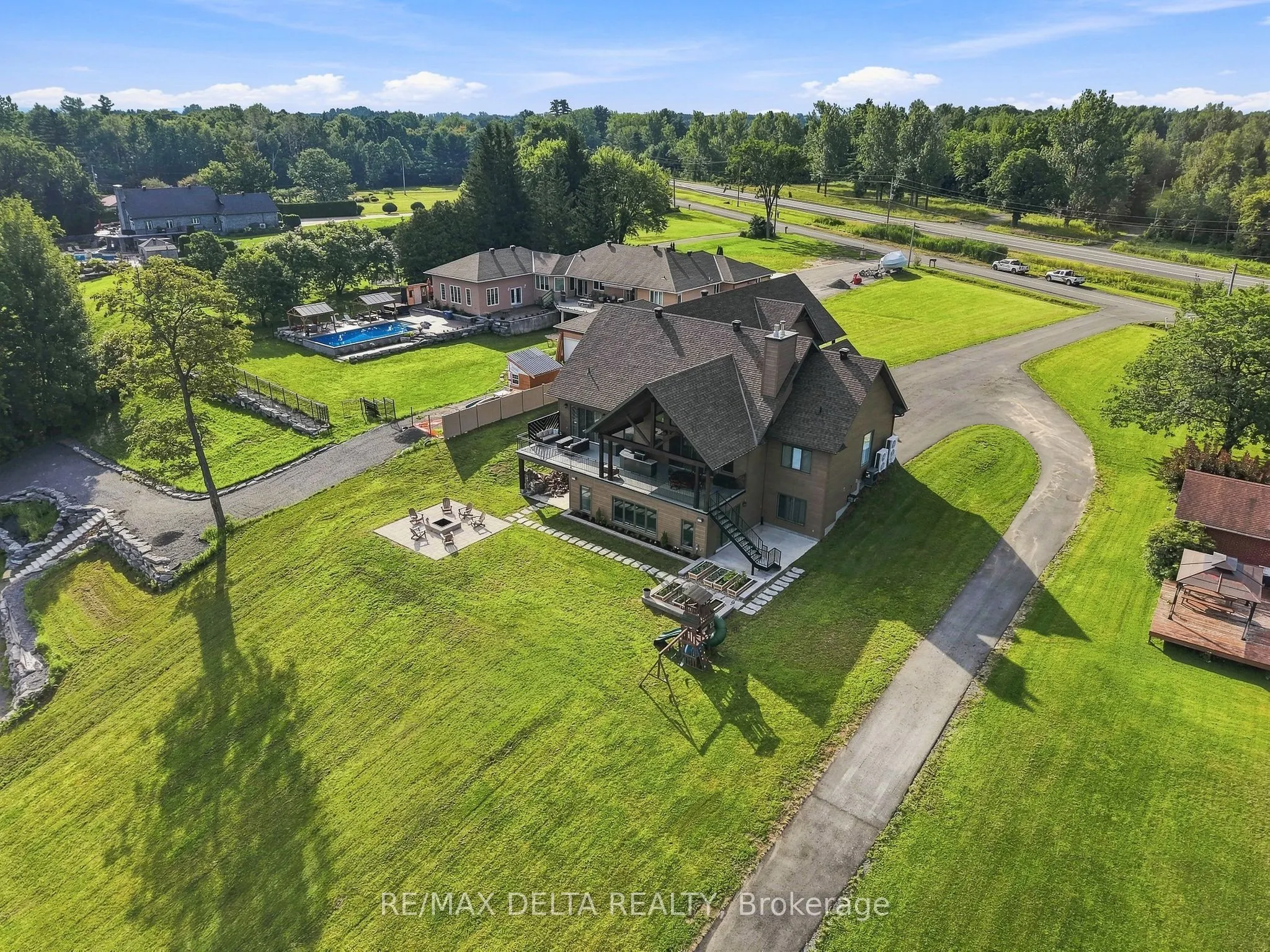 3815 Old Highway 17 Road
