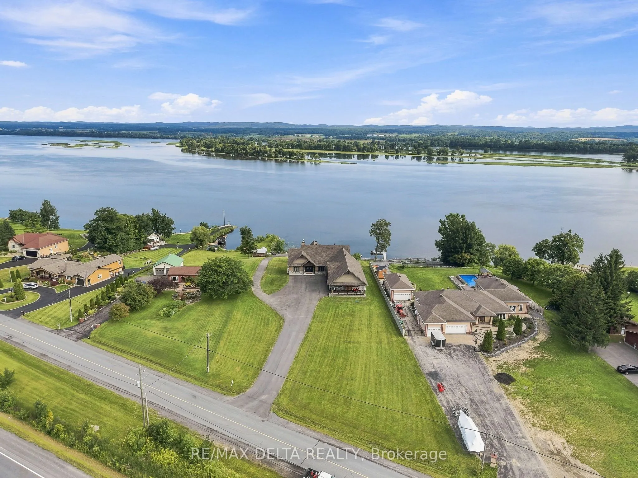 3815 Old Highway 17 Road