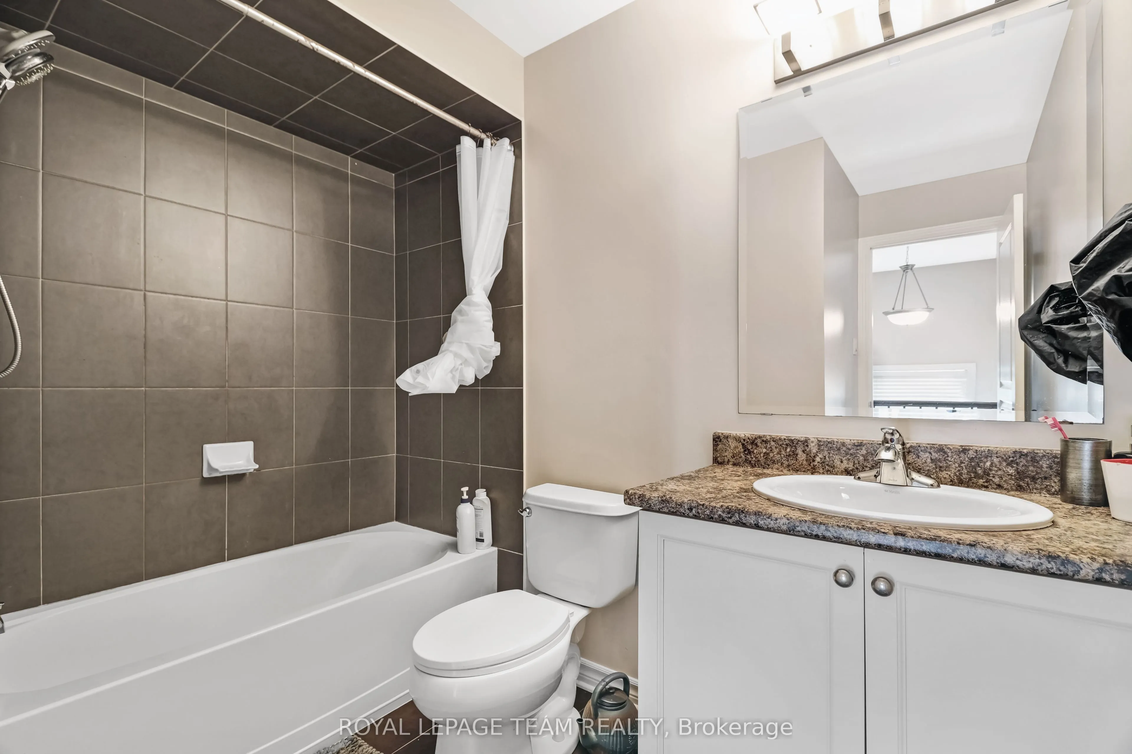 2224 Angelica Avenue