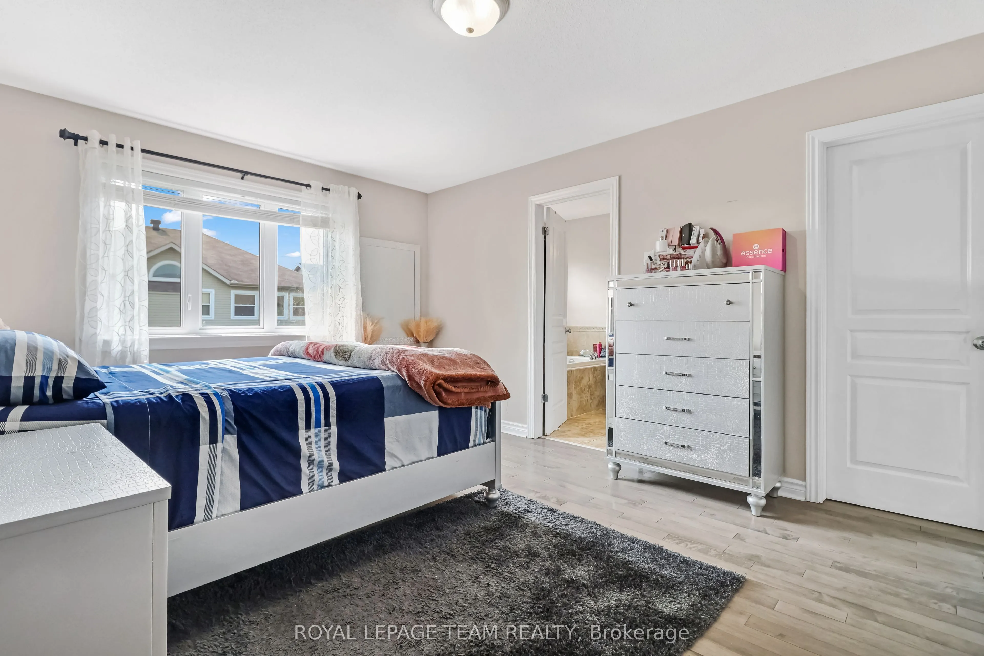 2224 Angelica Avenue