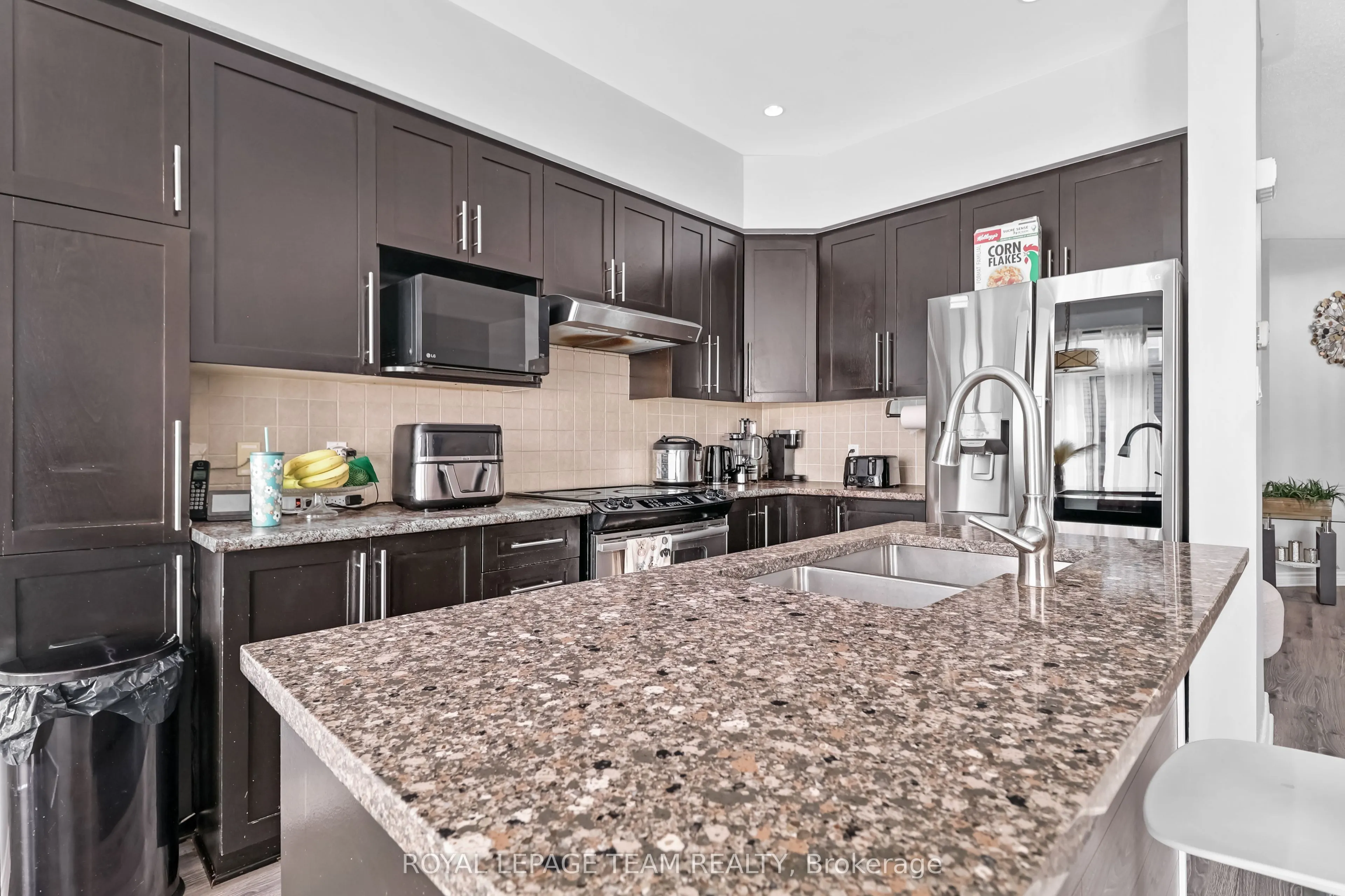 2224 Angelica Avenue