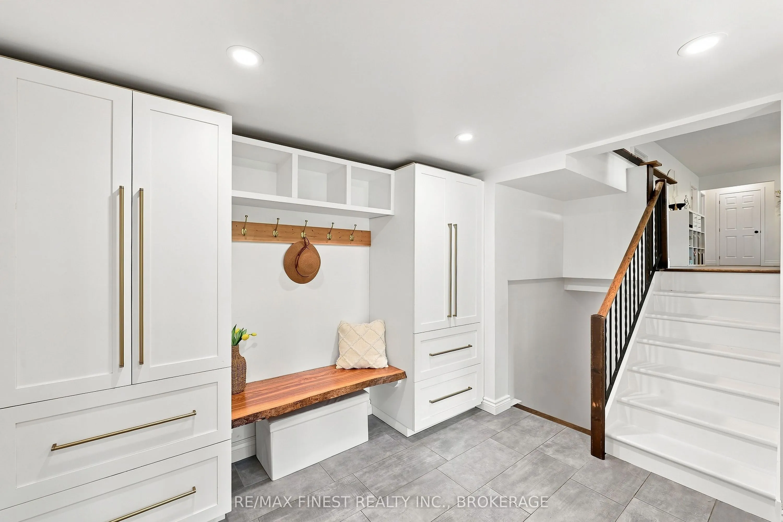 3420 Round Lake Road