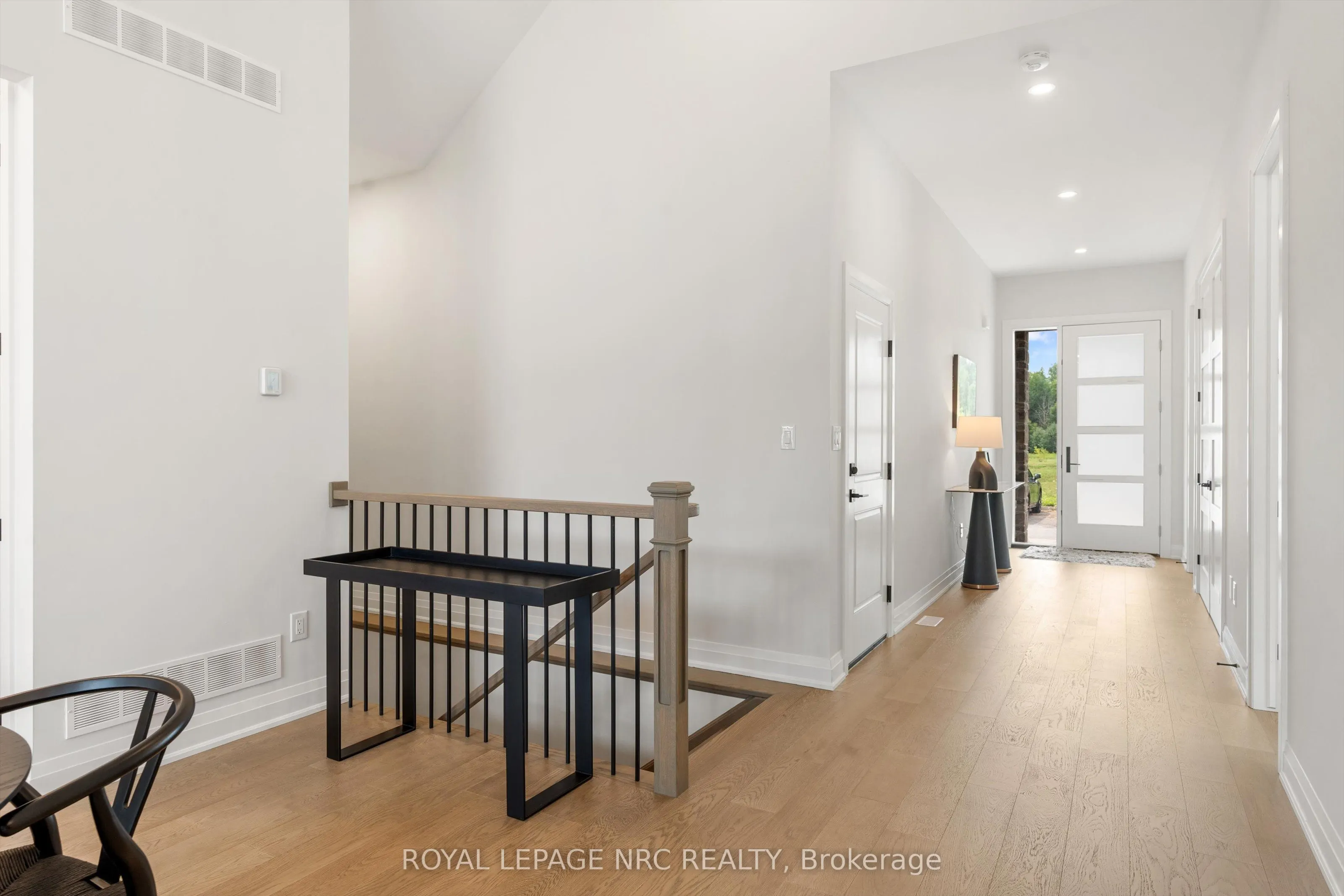 11 Primrose Street #12