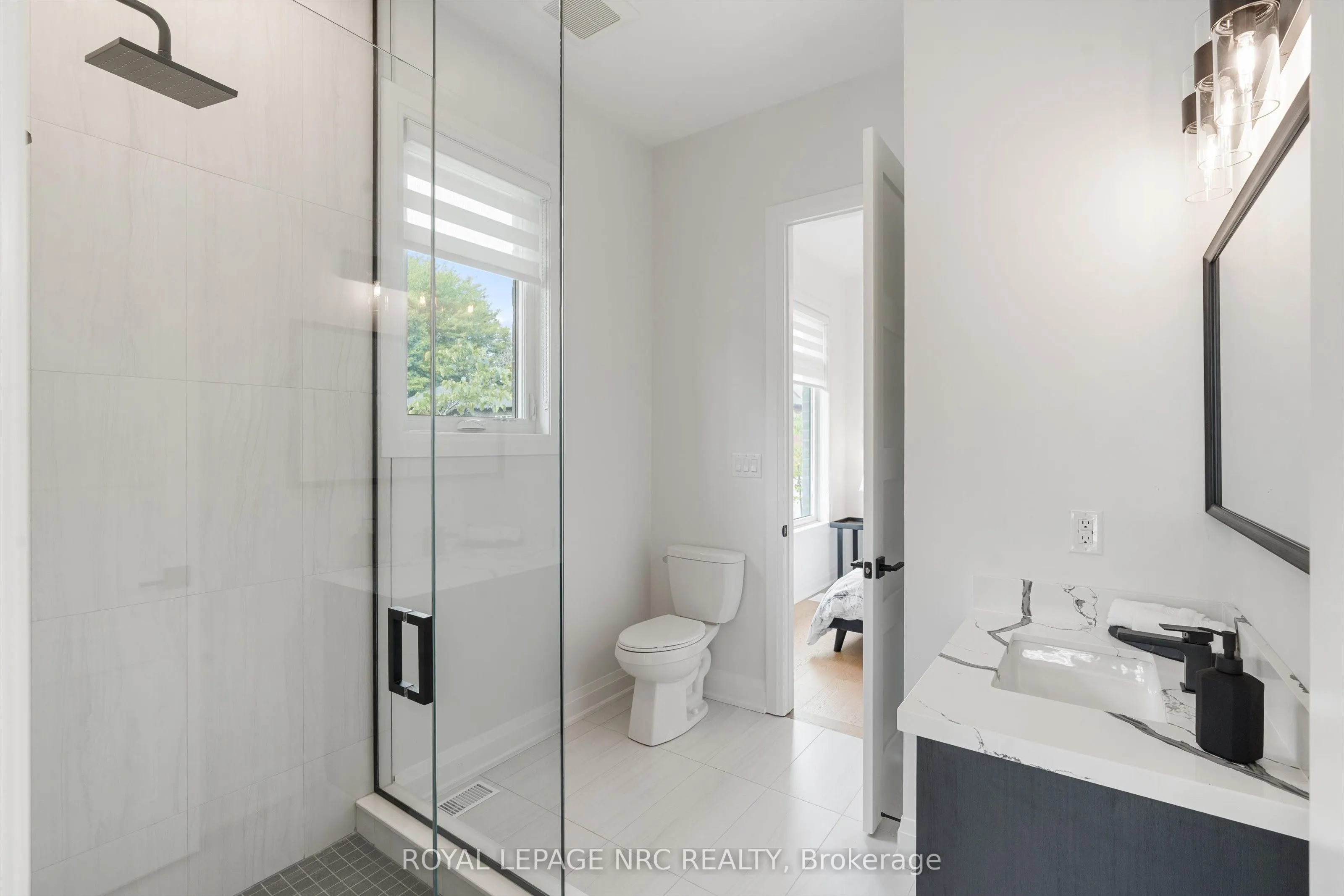 11 Primrose Street #12