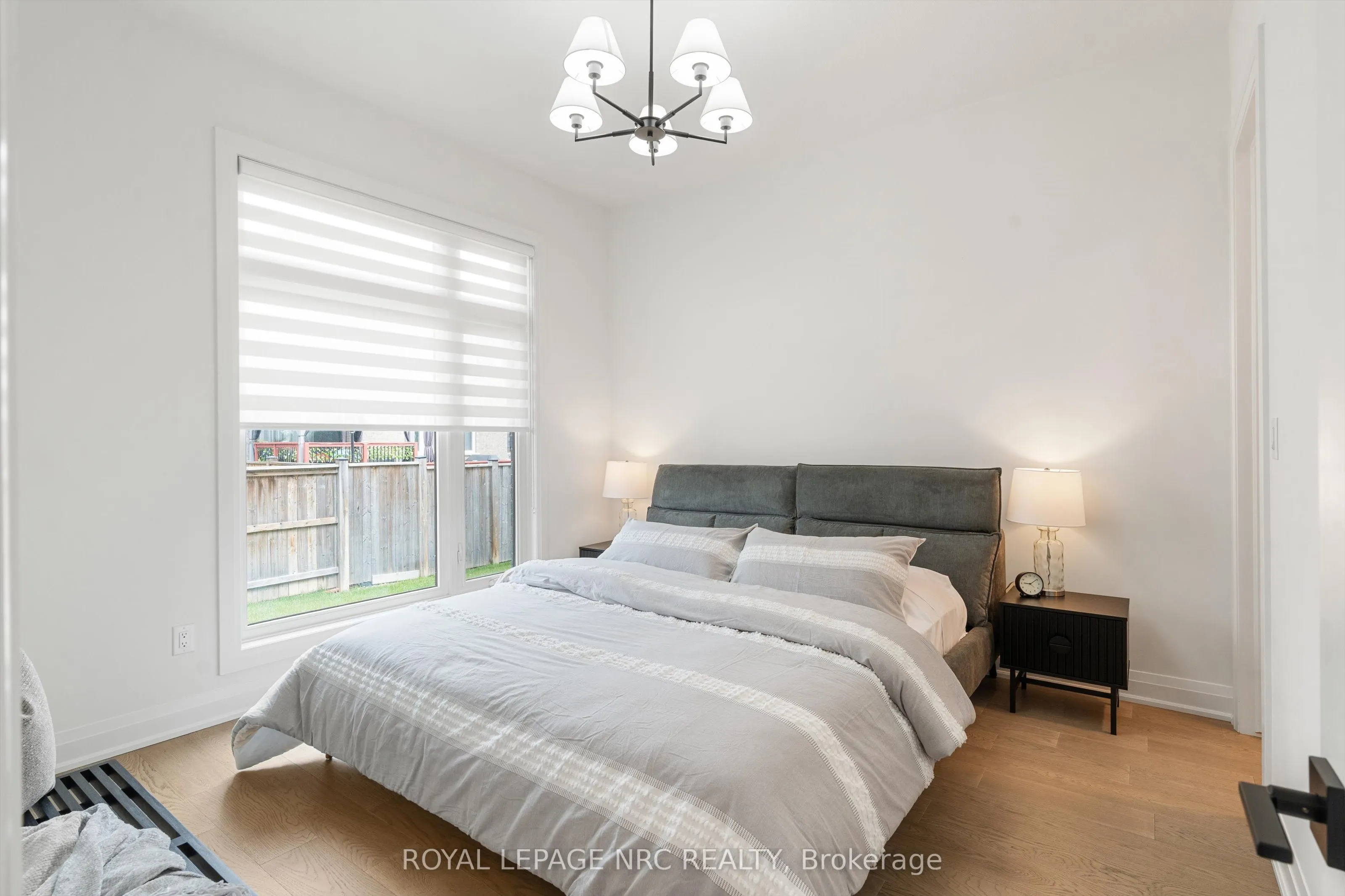 11 Primrose Street #12