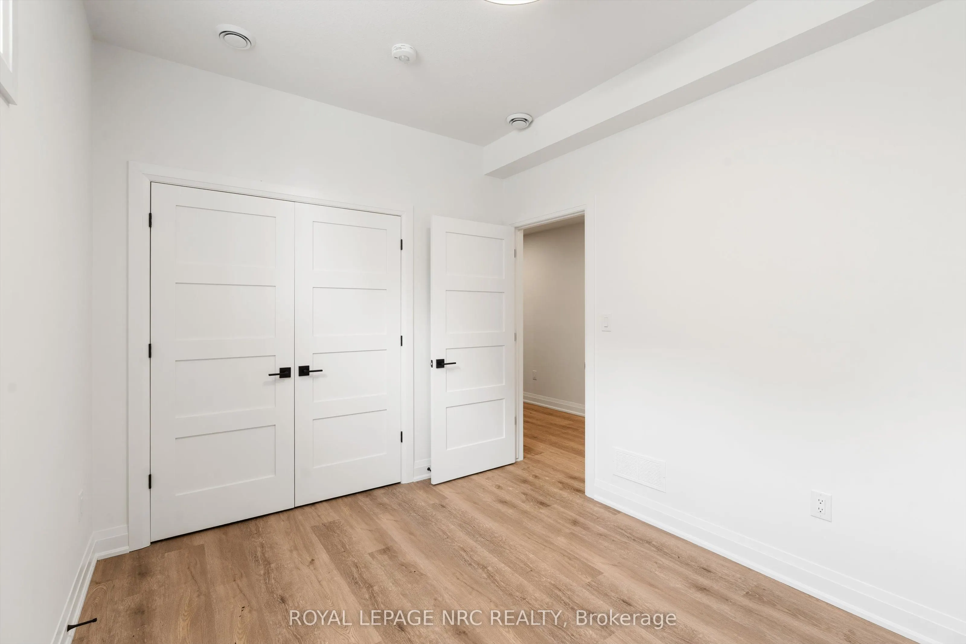 11 Primrose Street #12