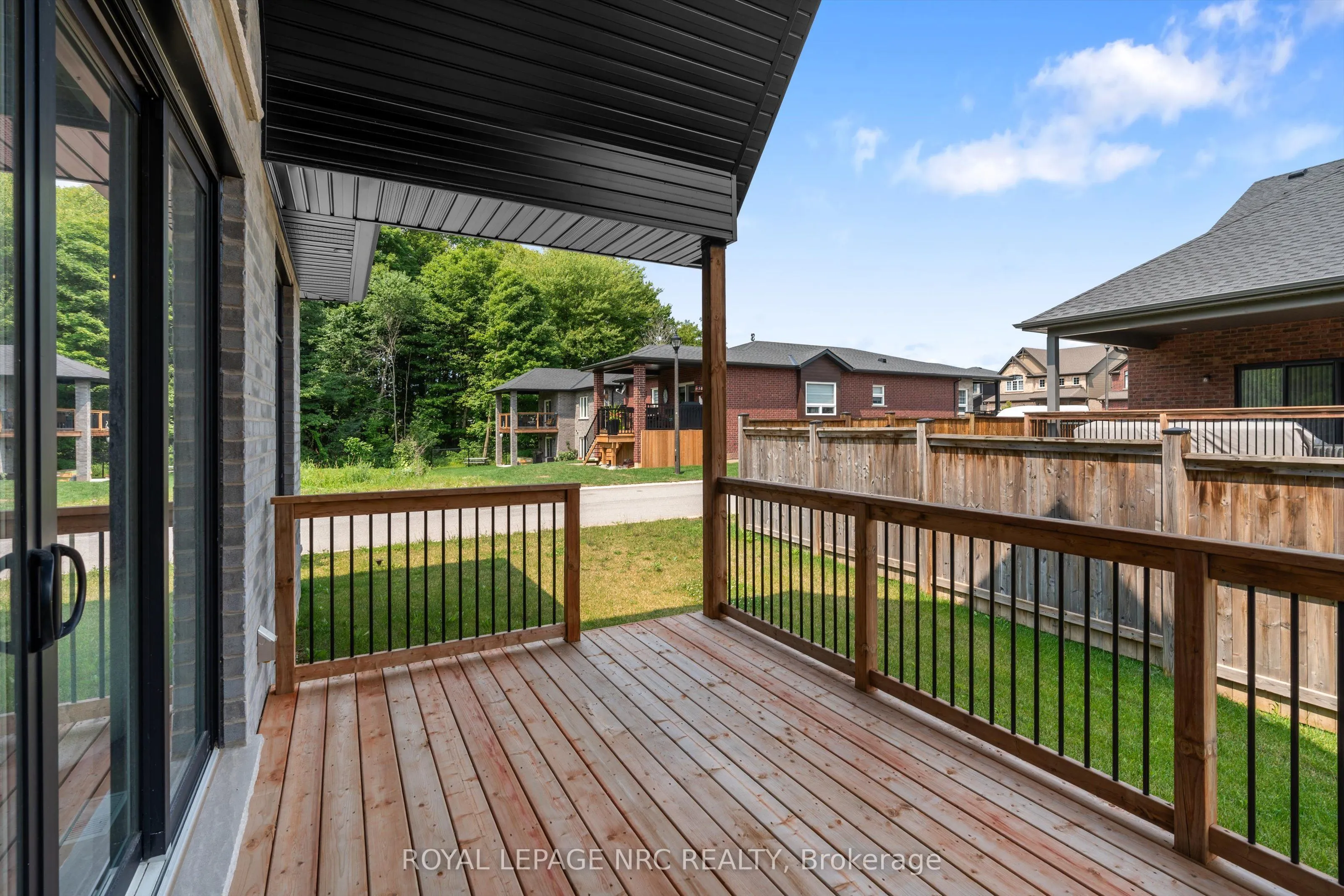 11 Primrose Street #12