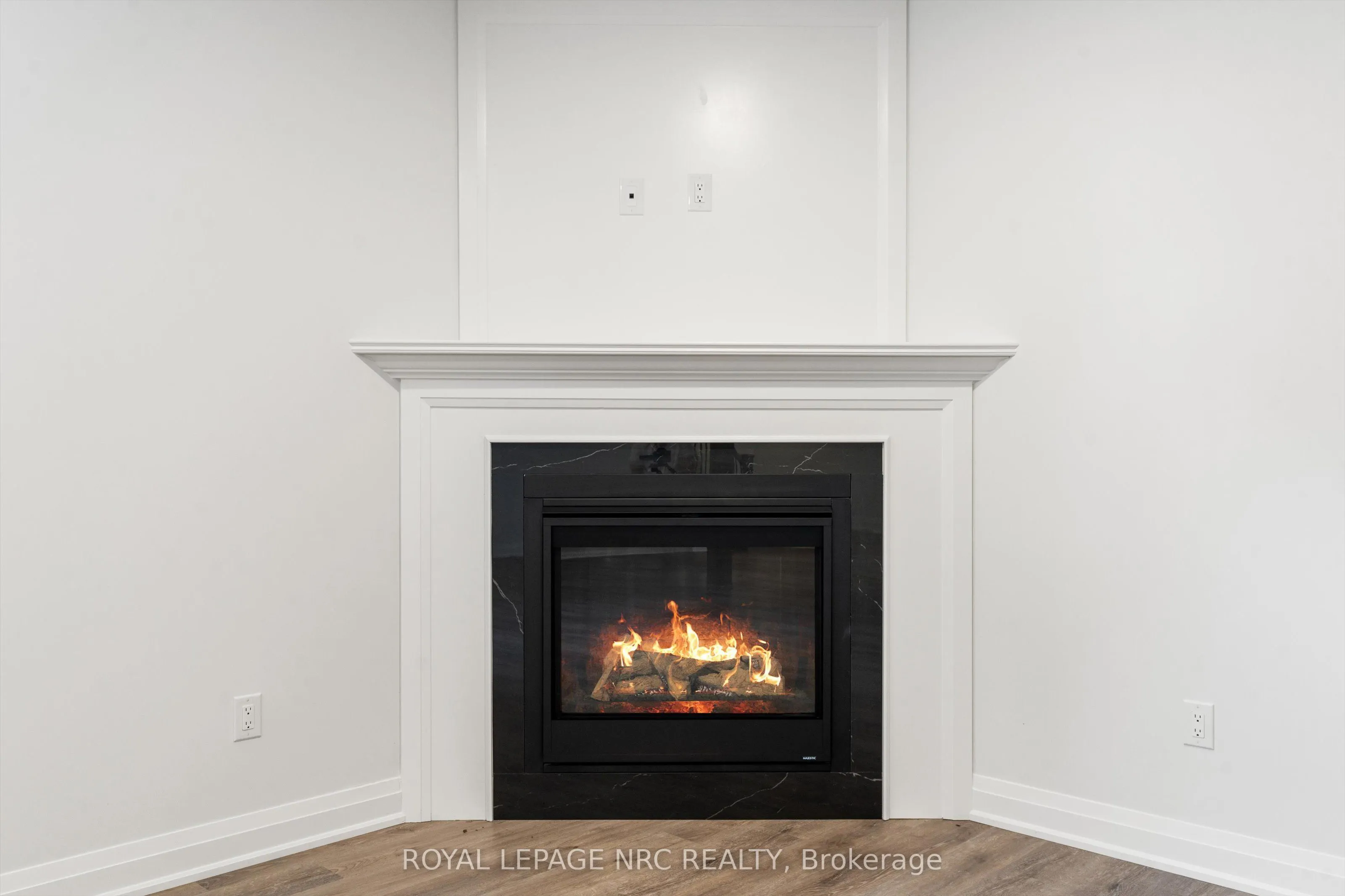 11 Primrose Street #12