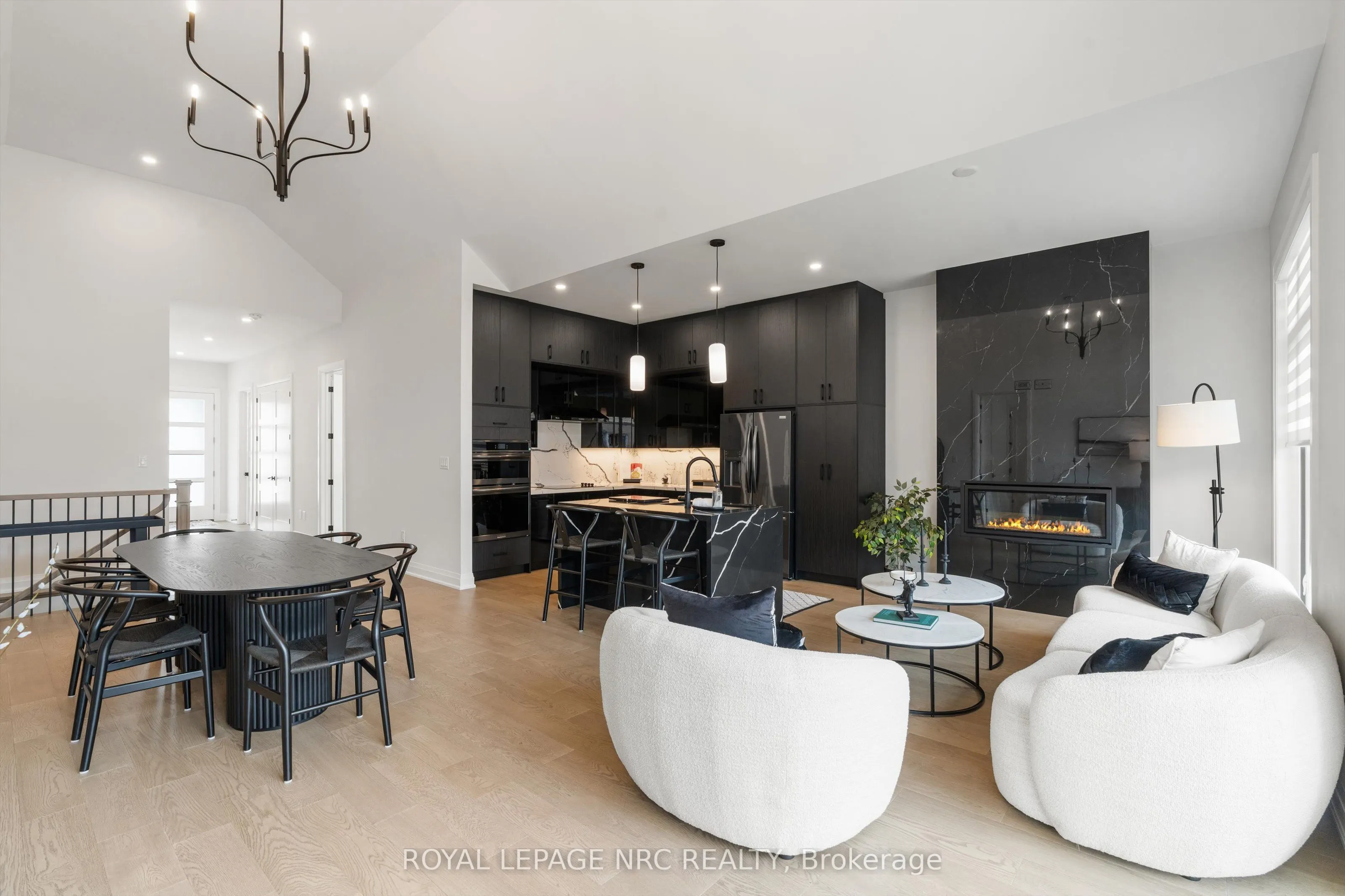 11 Primrose Street #12