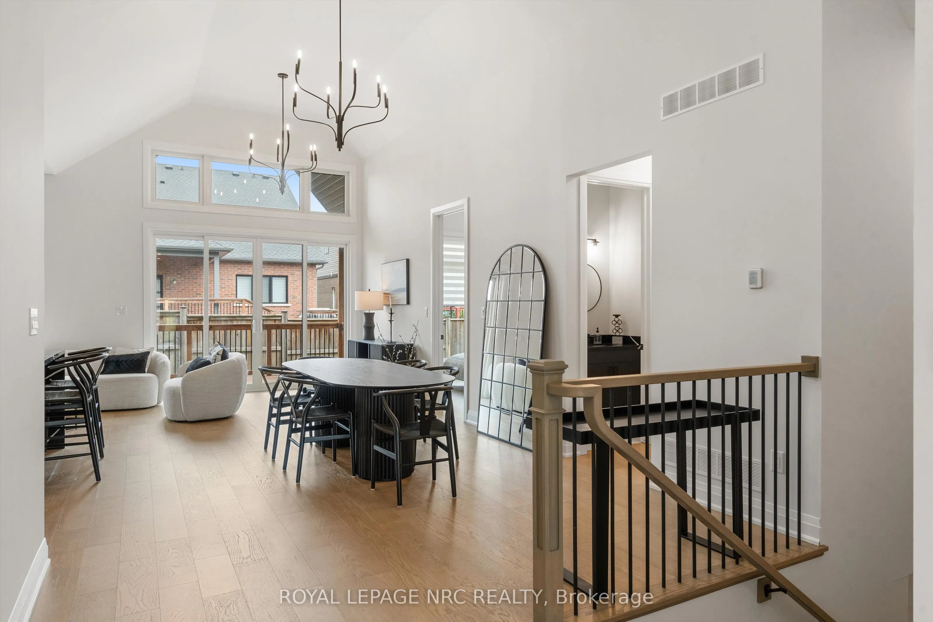 11 Primrose Street #12