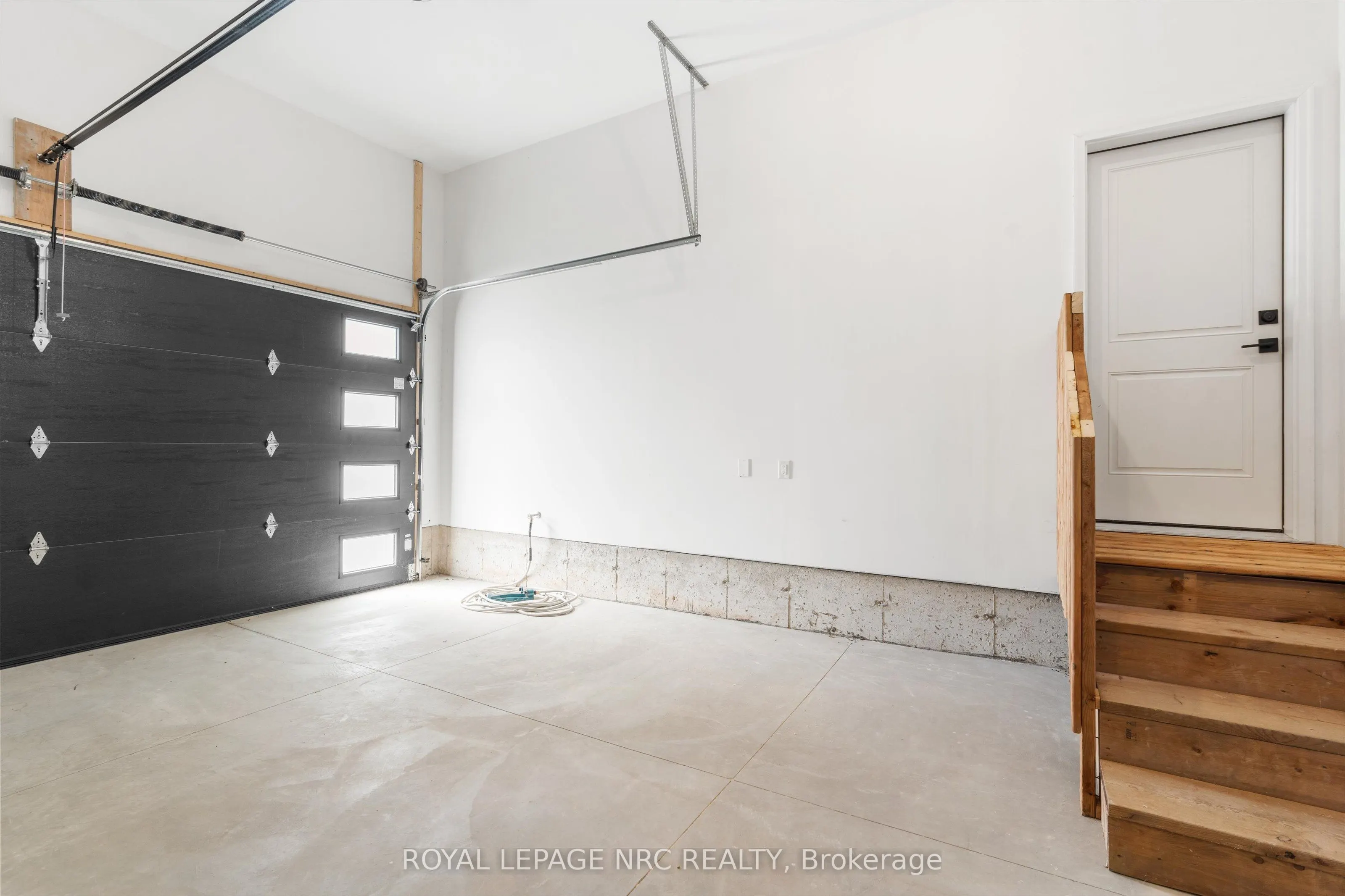 11 Primrose Street #12