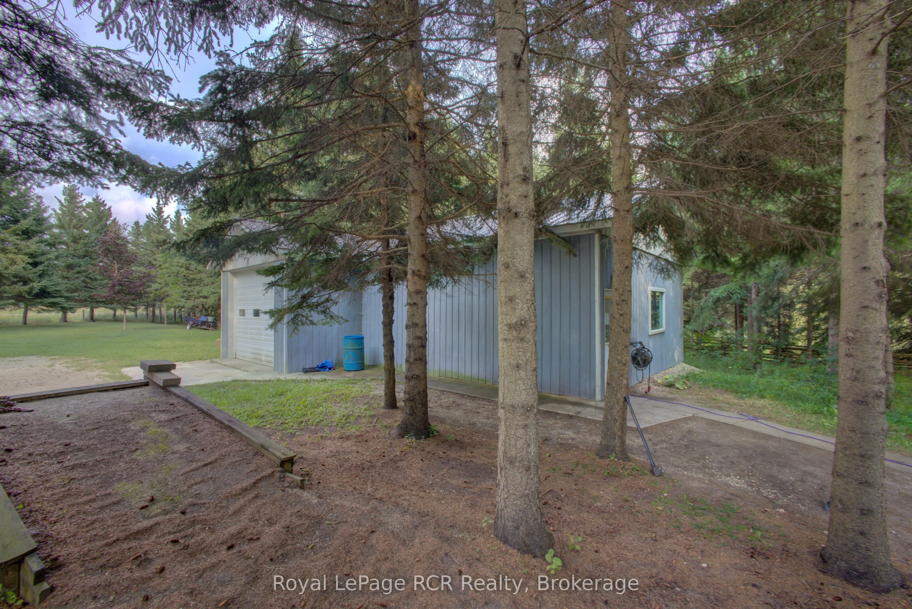 8187 Wellington Road 109 Road