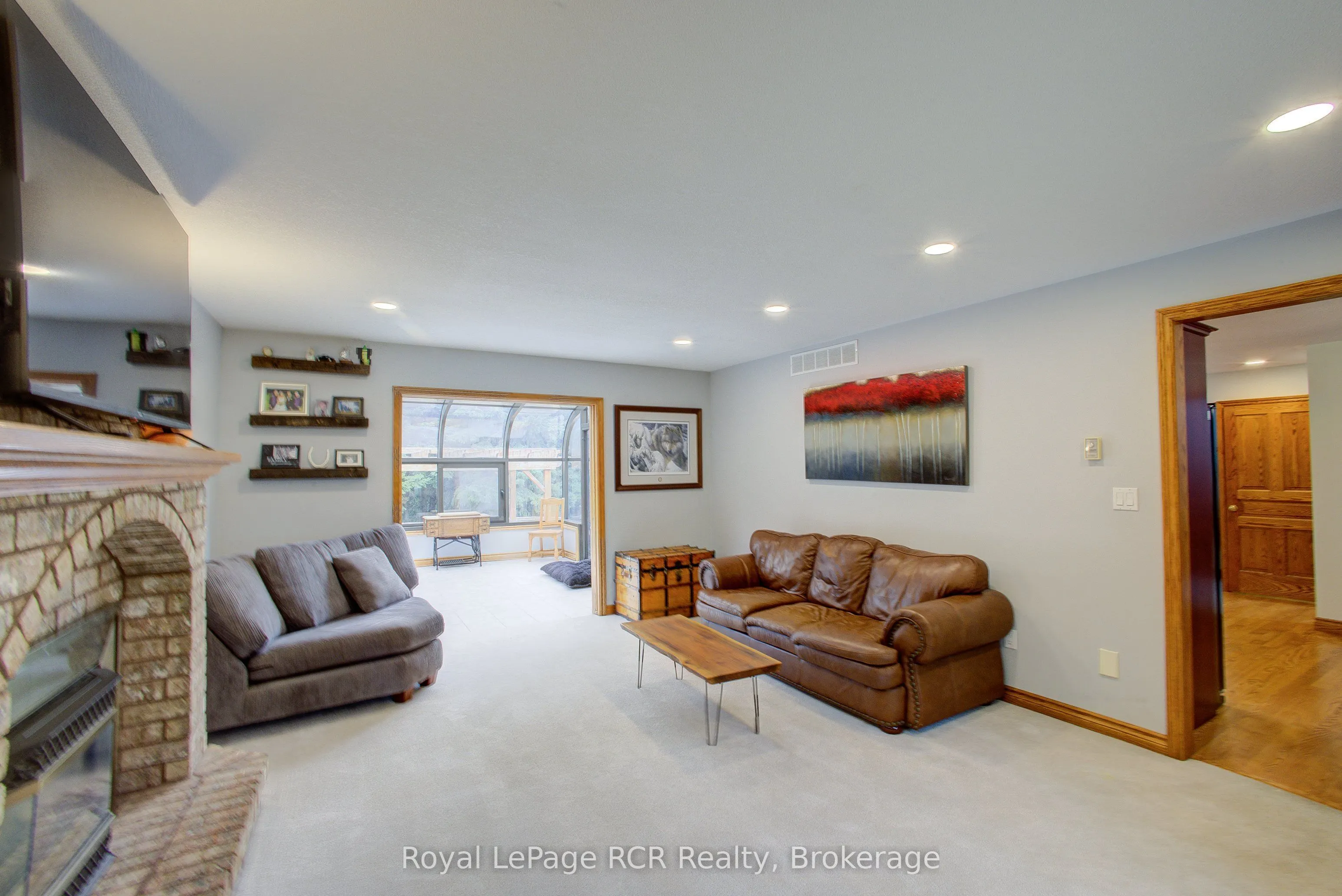 8187 Wellington Road 109 Road