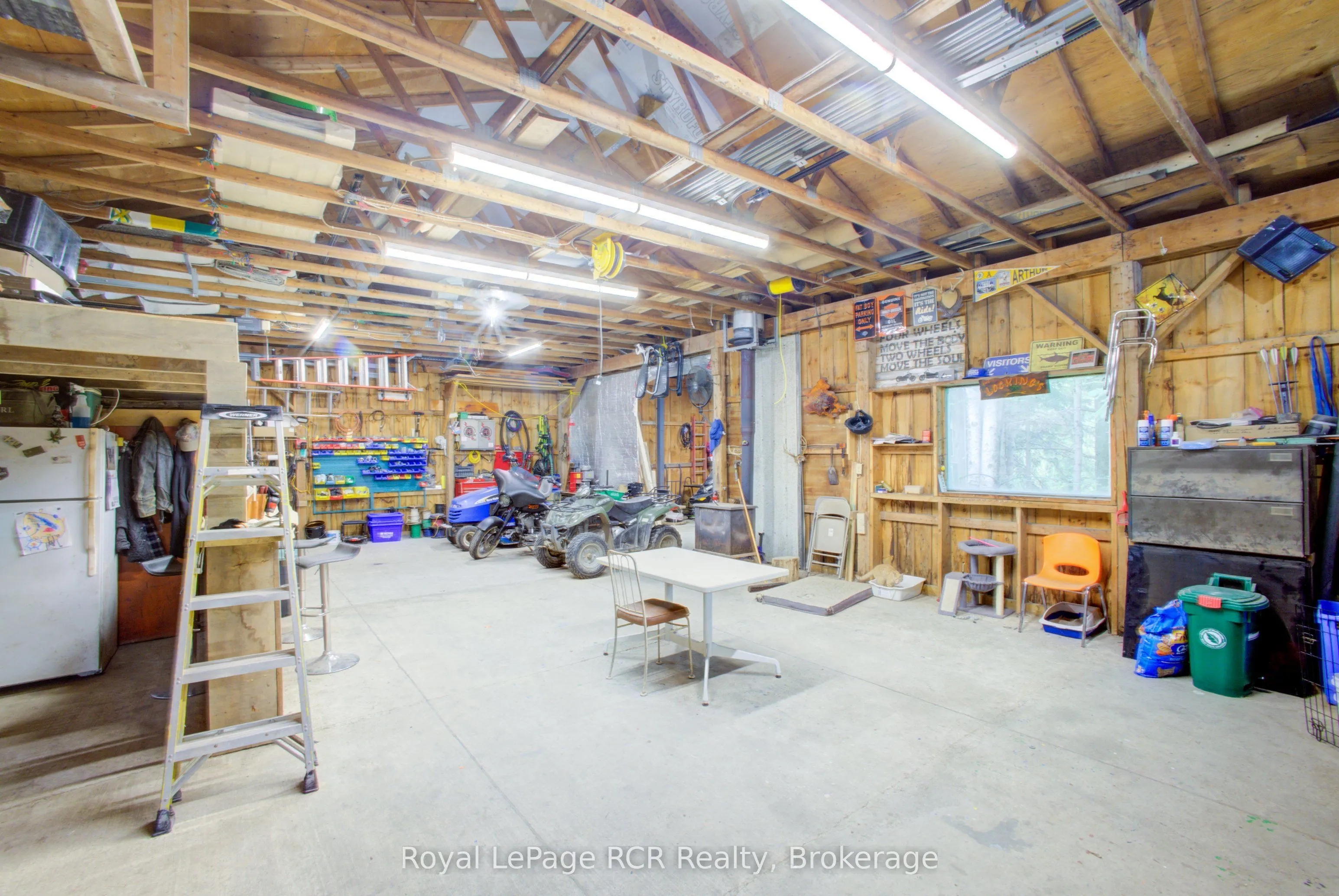8187 Wellington Road 109 Road
