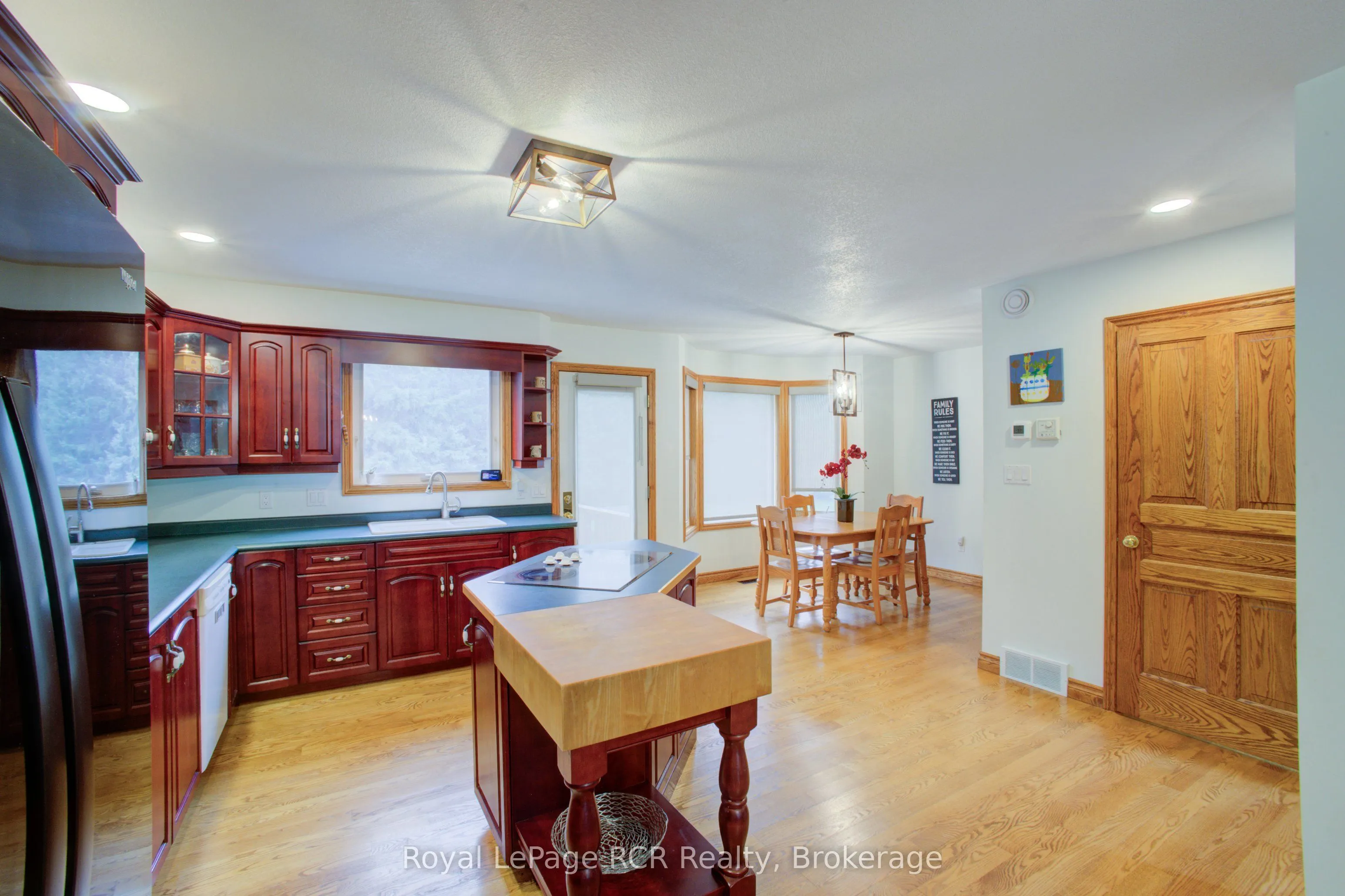 8187 Wellington Road 109 Road