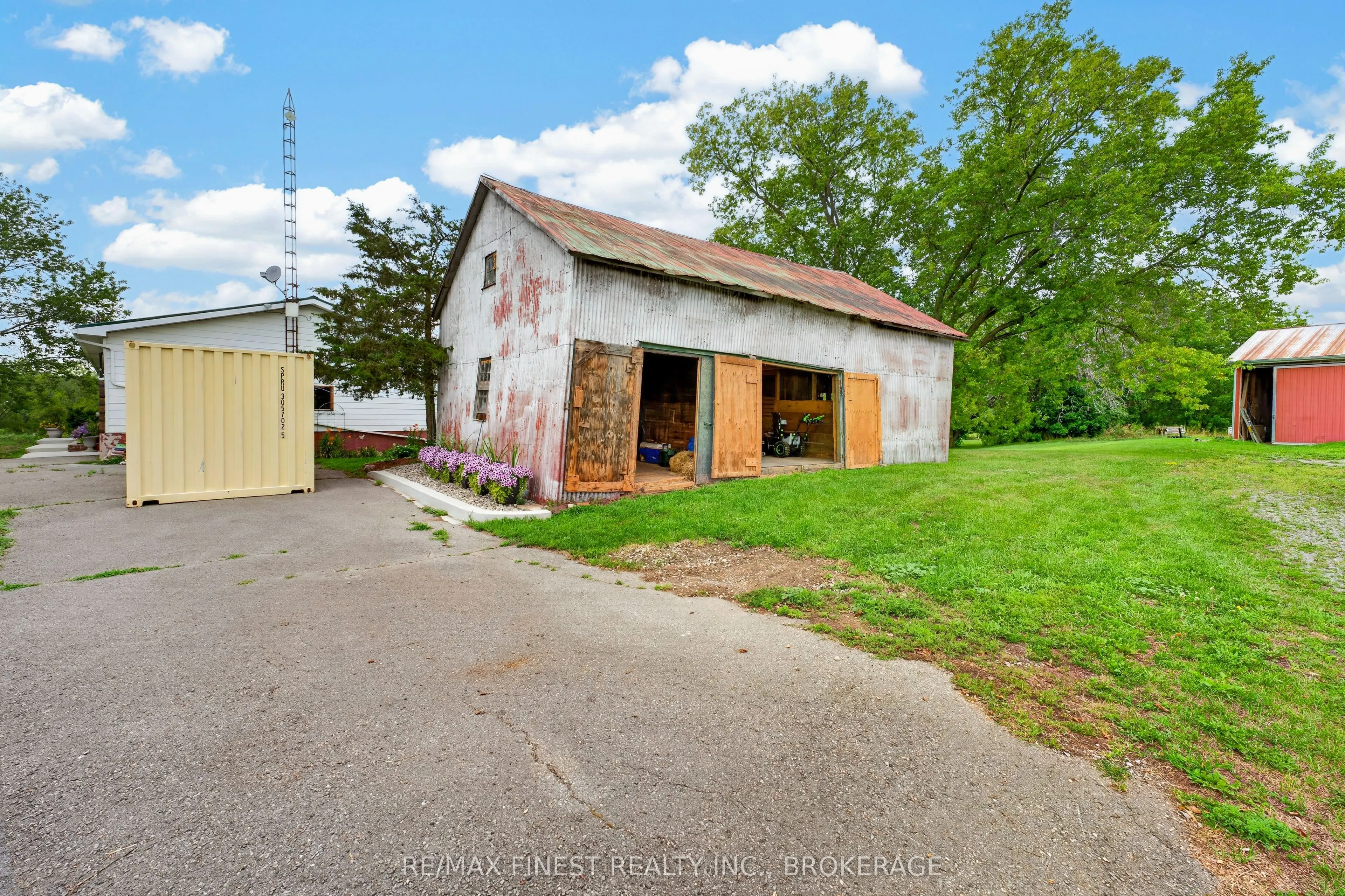 607 Fitchett Road