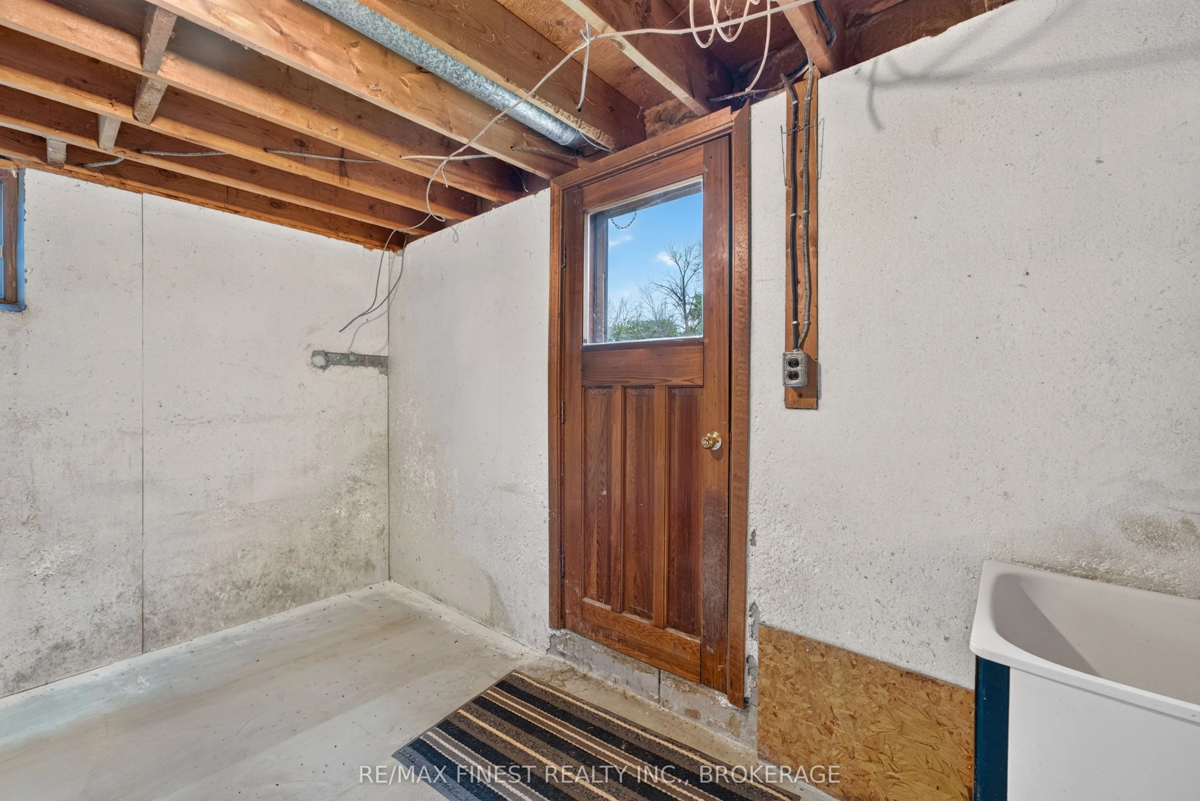 607 Fitchett Road