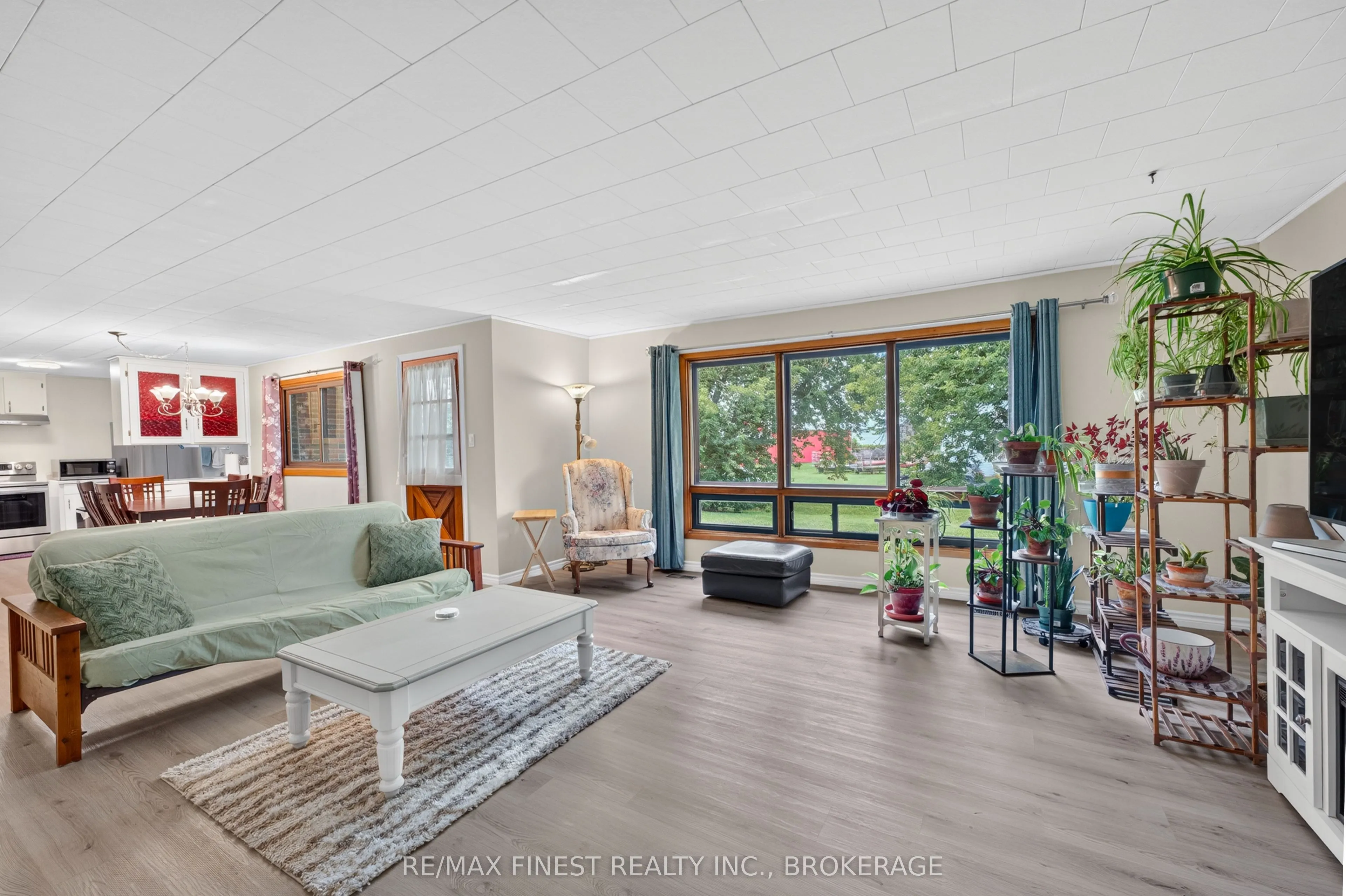 607 Fitchett Road