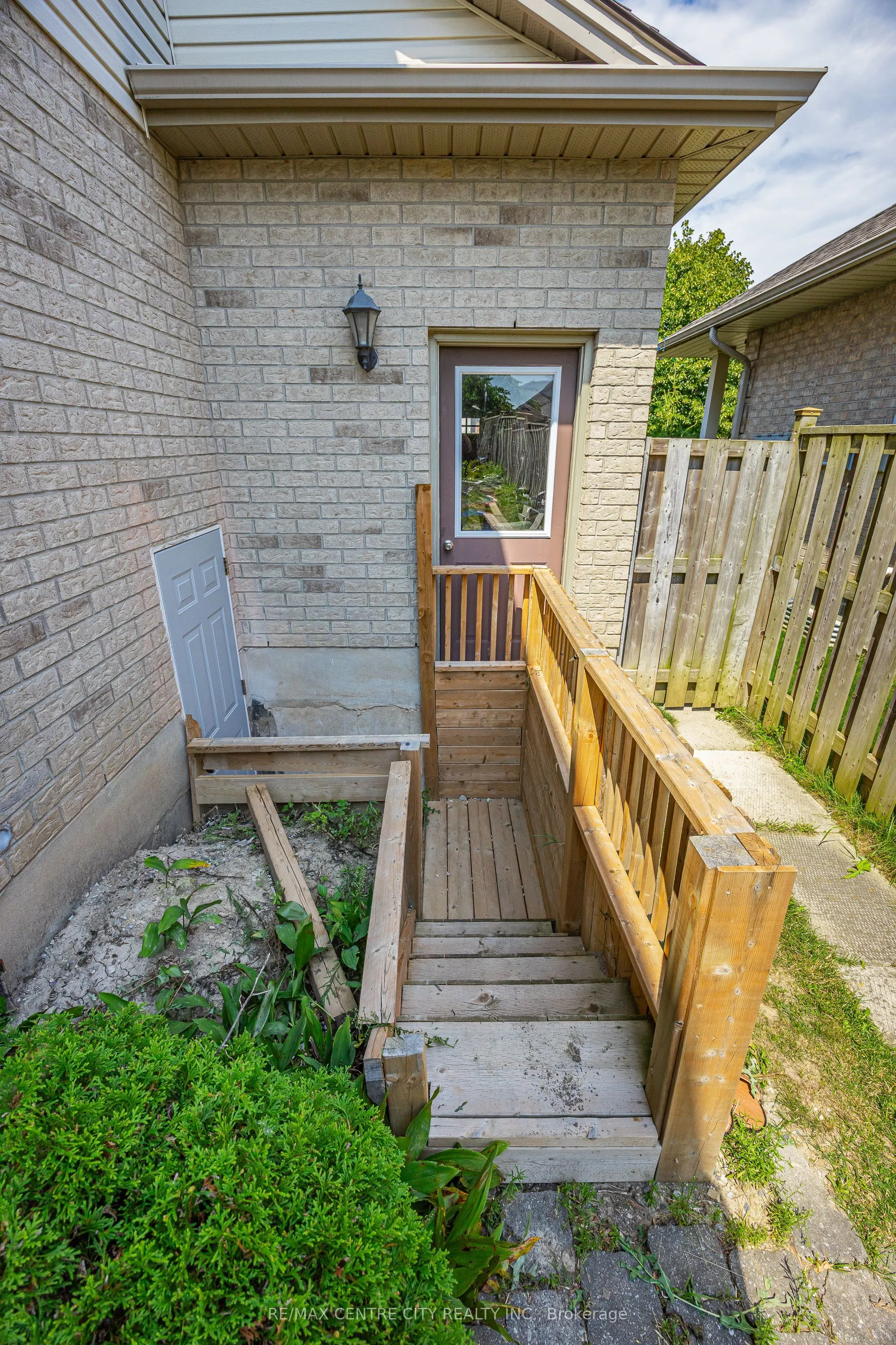 2 Fenwick Court