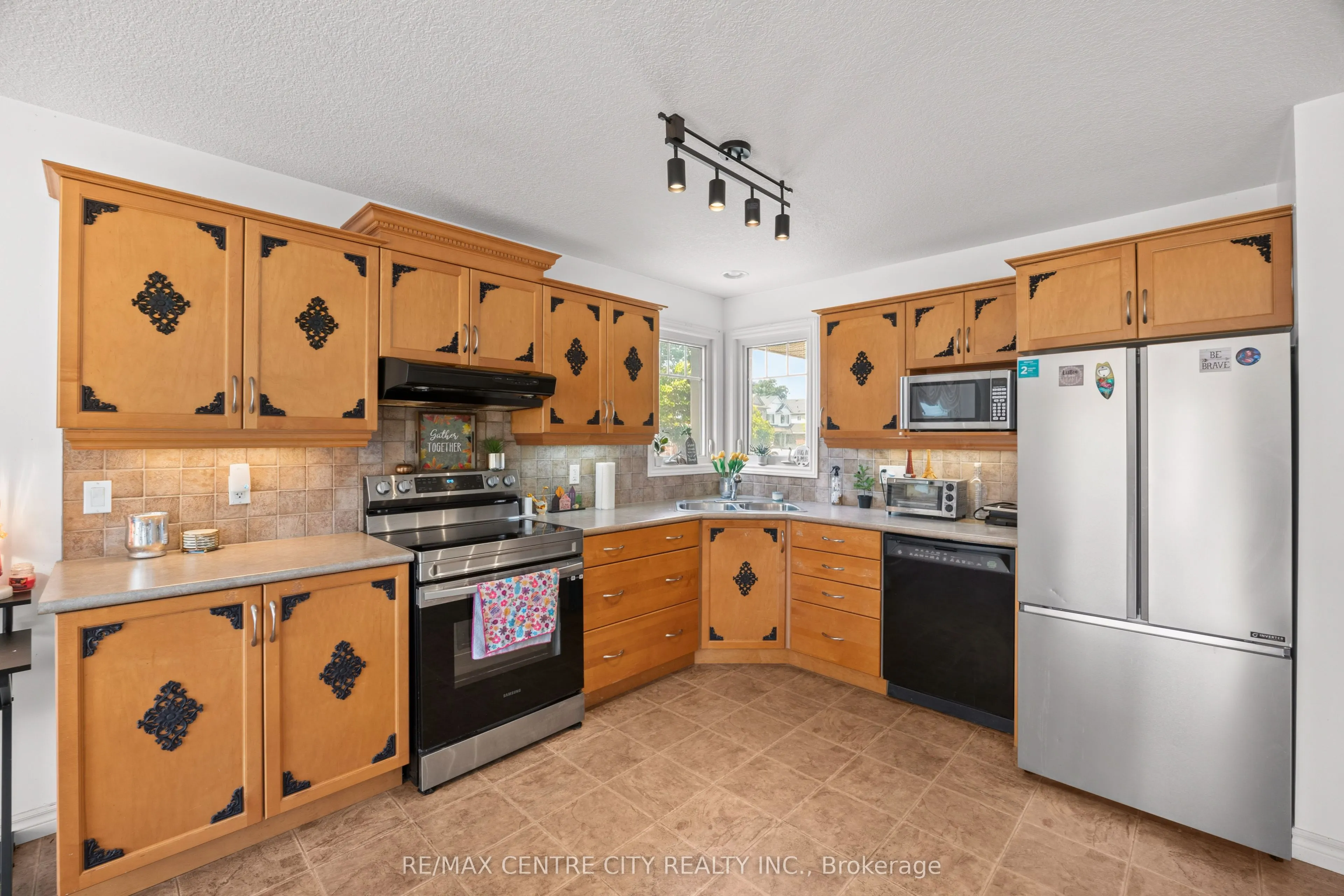 2 Fenwick Court
