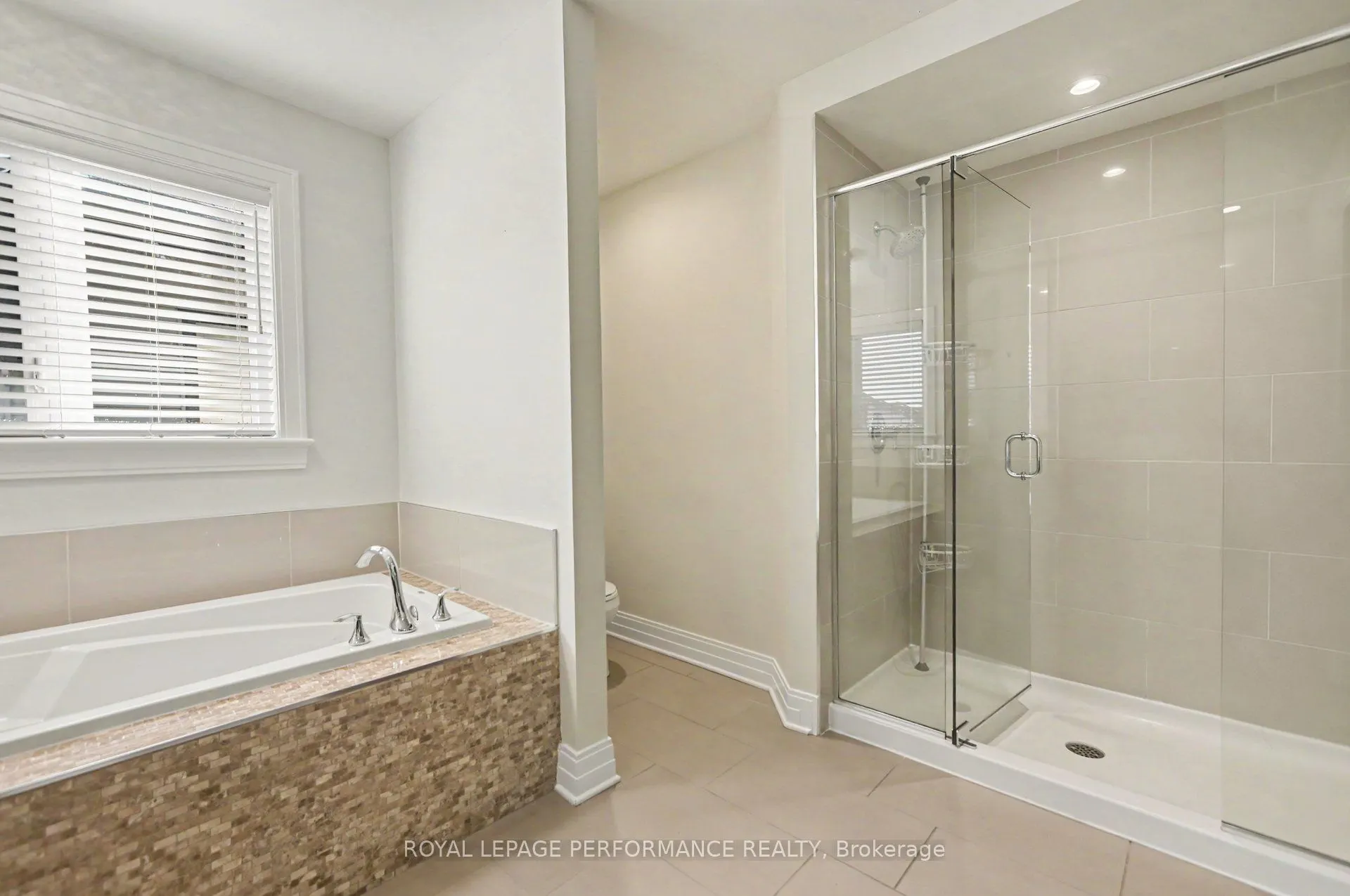523 Adamson Crescent
