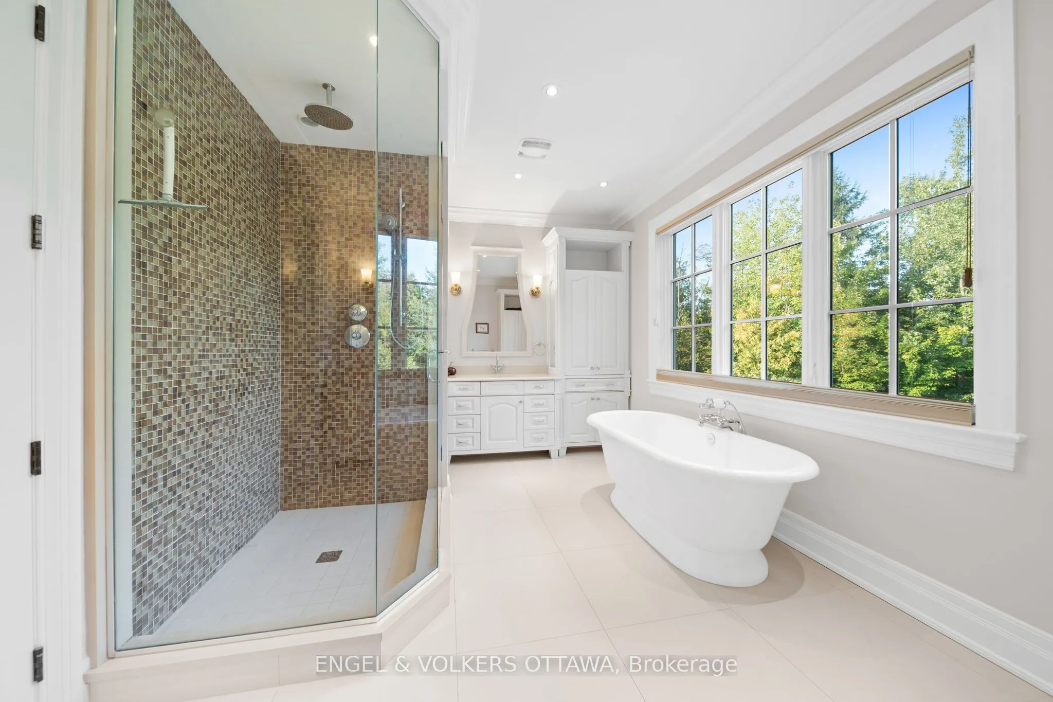 1408 Blackhorse Court