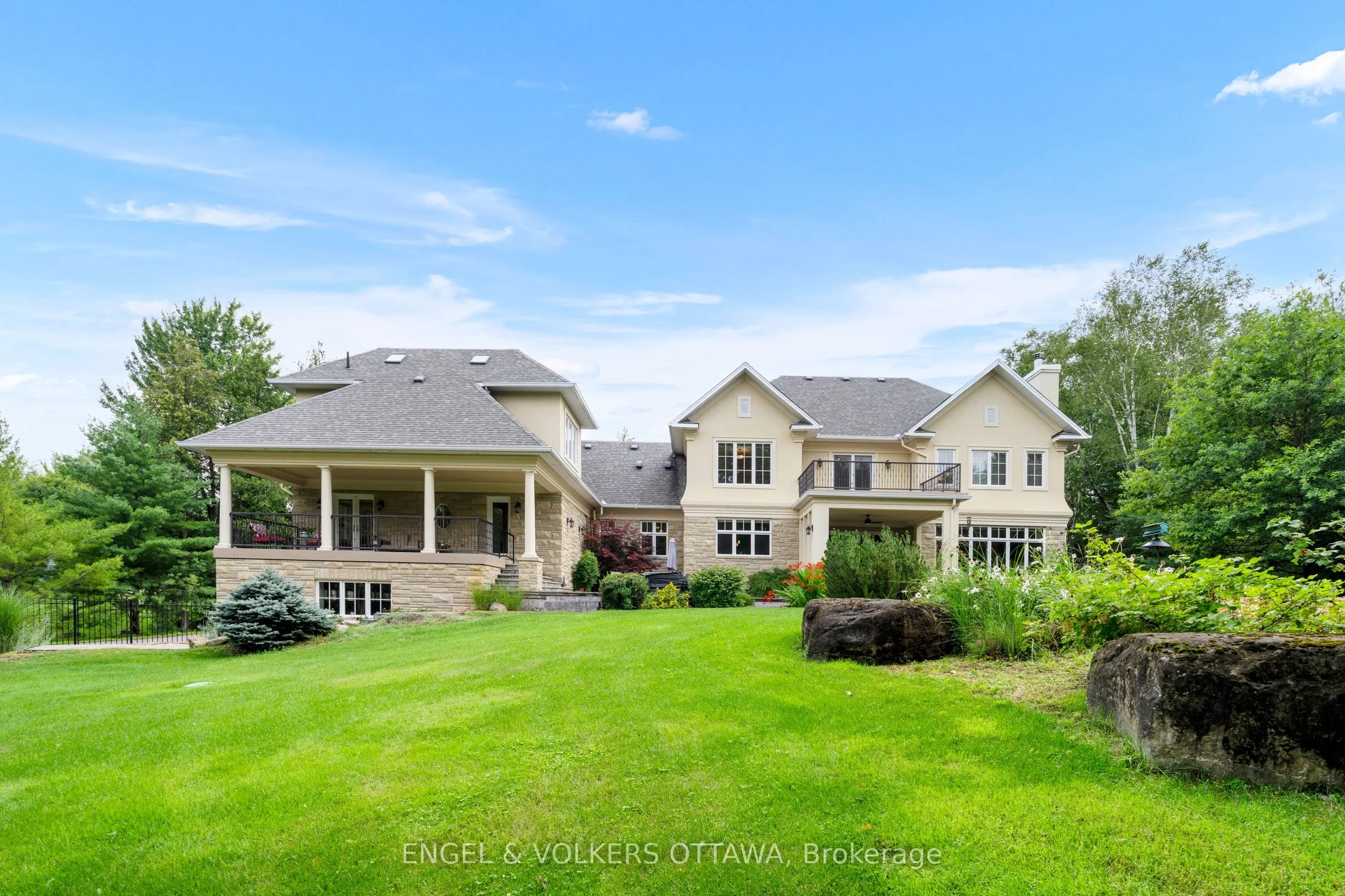 1408 Blackhorse Court