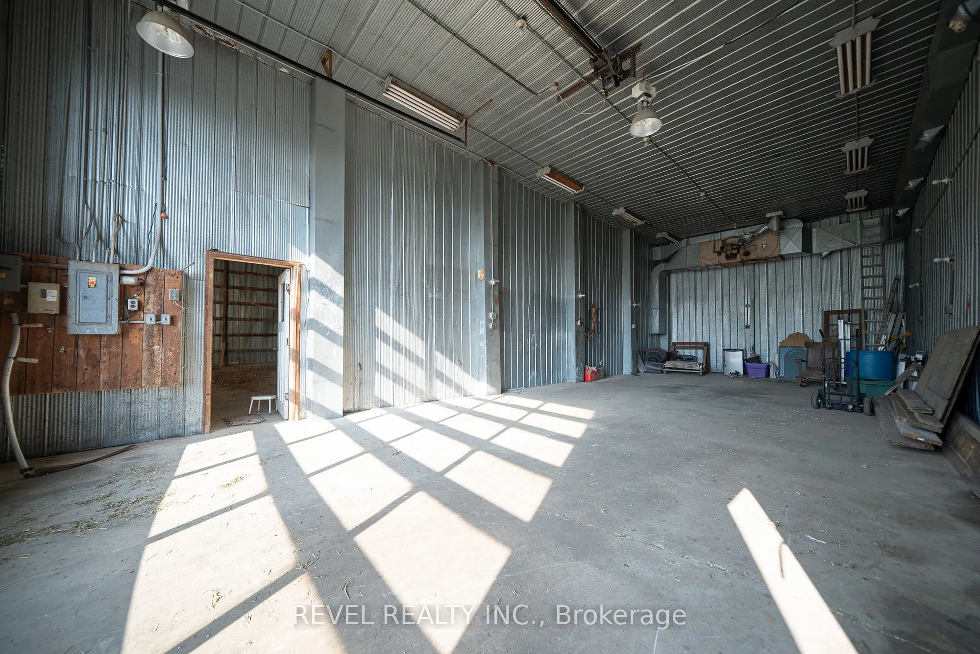 413 Ellis Avenue