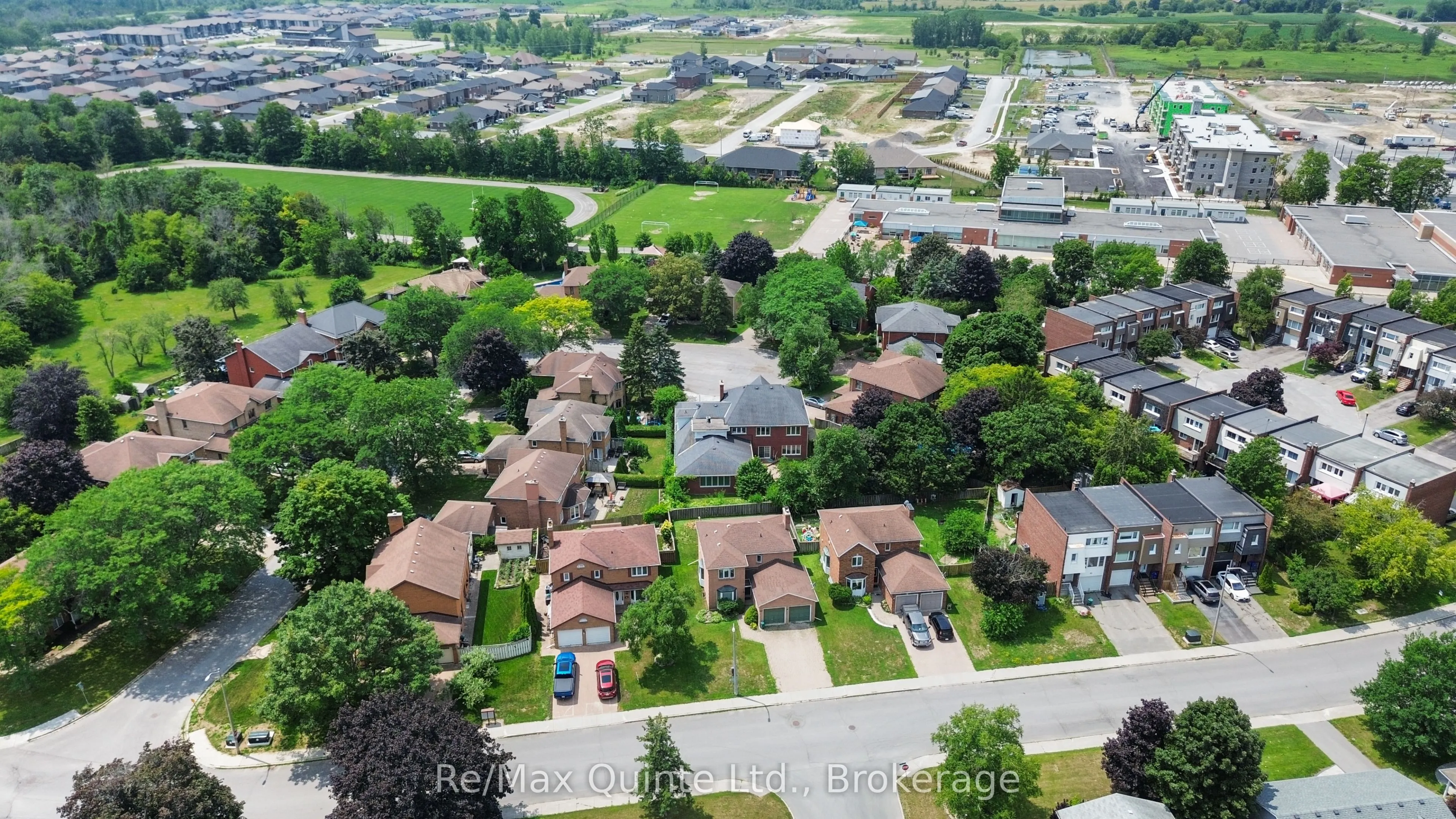 17 Applewood Court