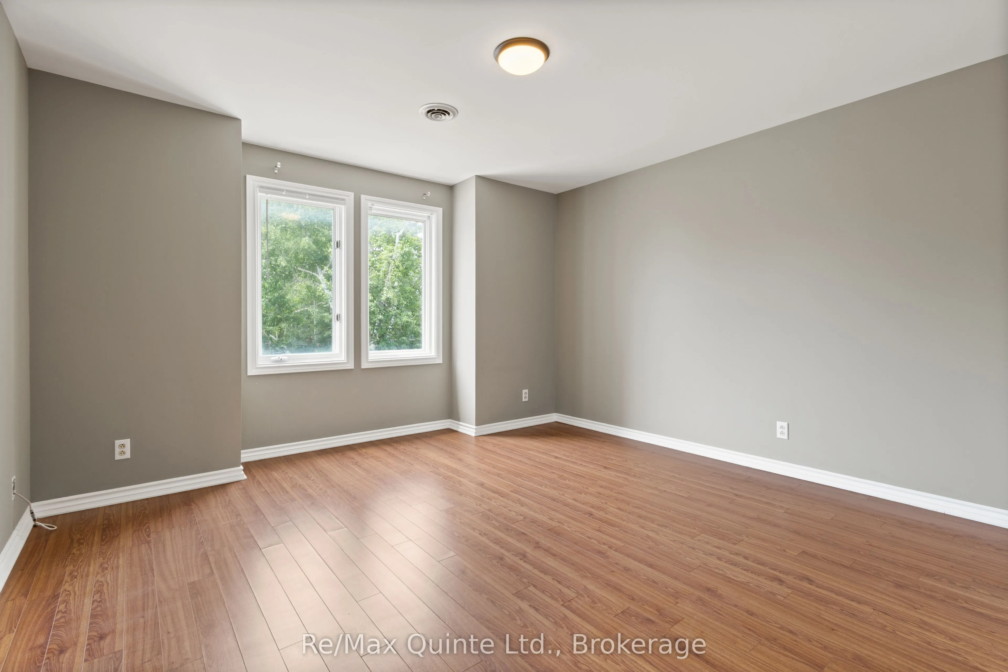 17 Applewood Court