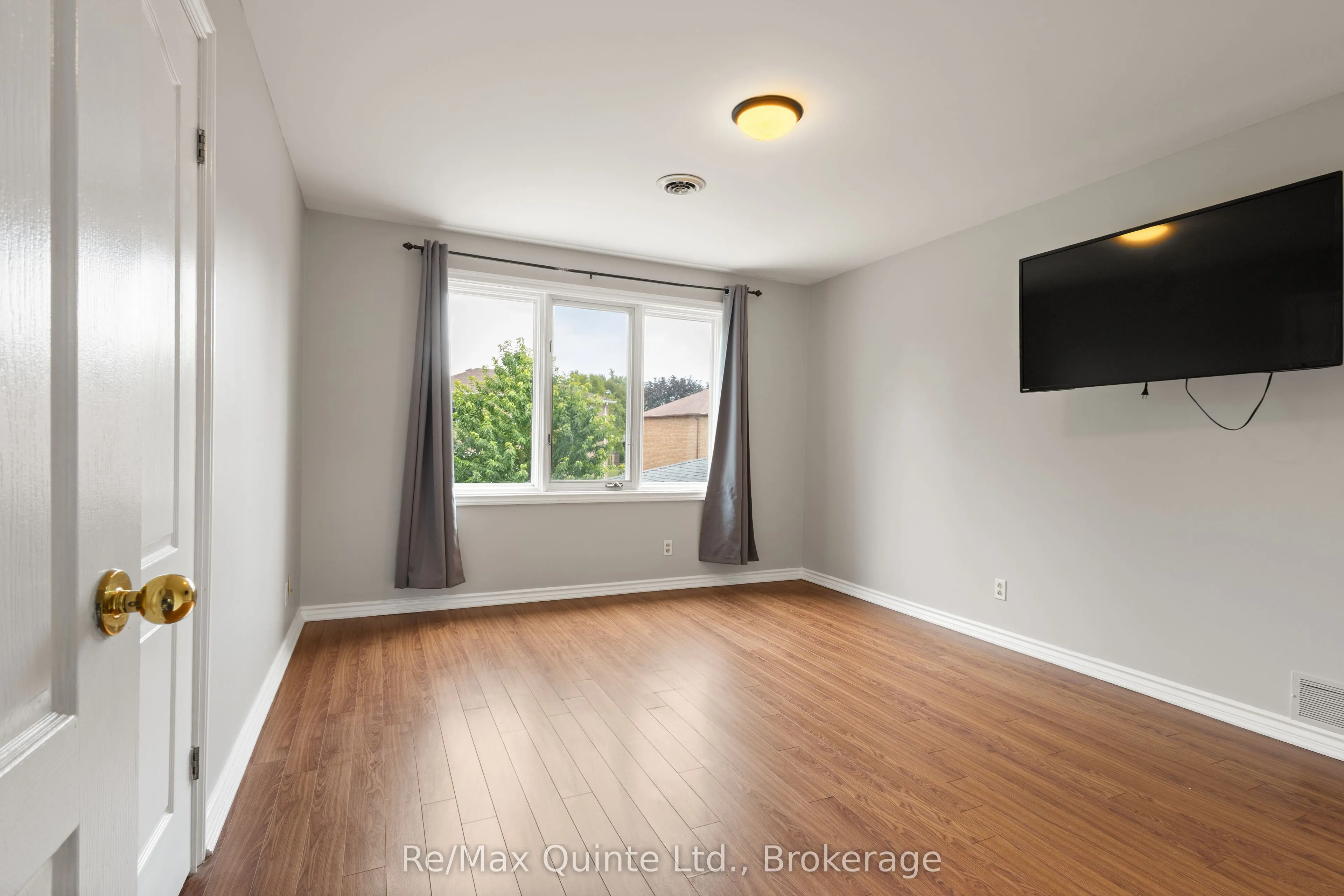 17 Applewood Court