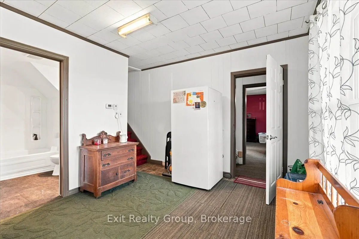 678 Squire Road