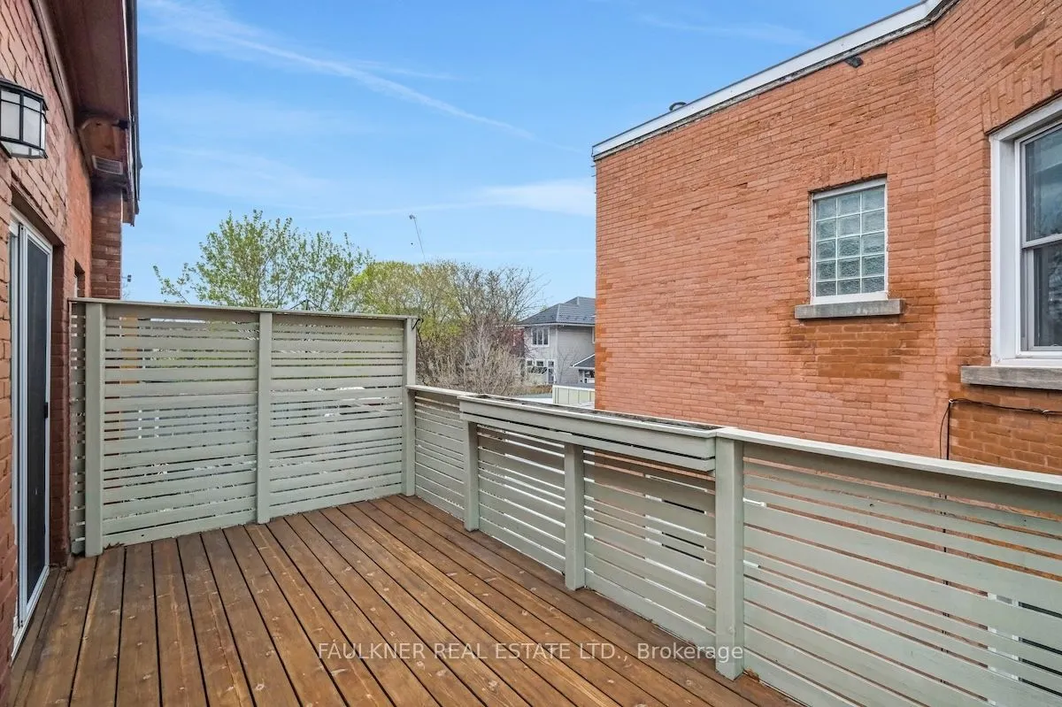 136 Concord Street S