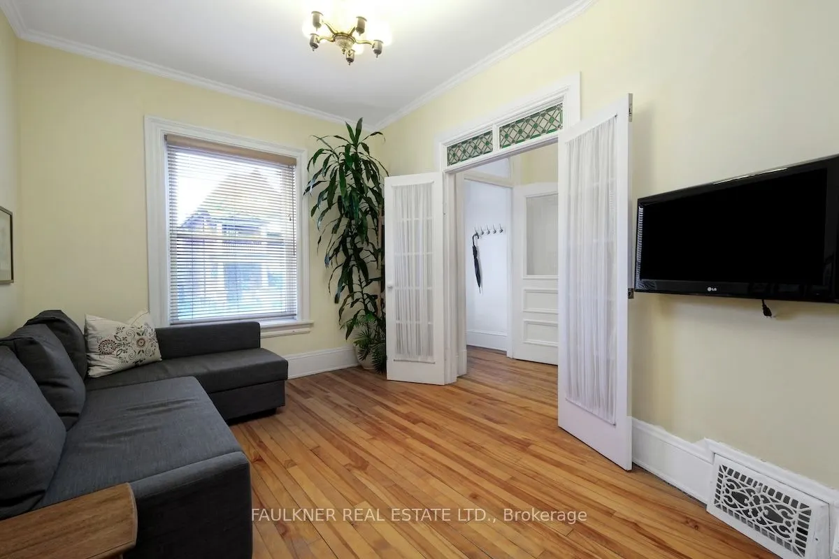 136 Concord Street S