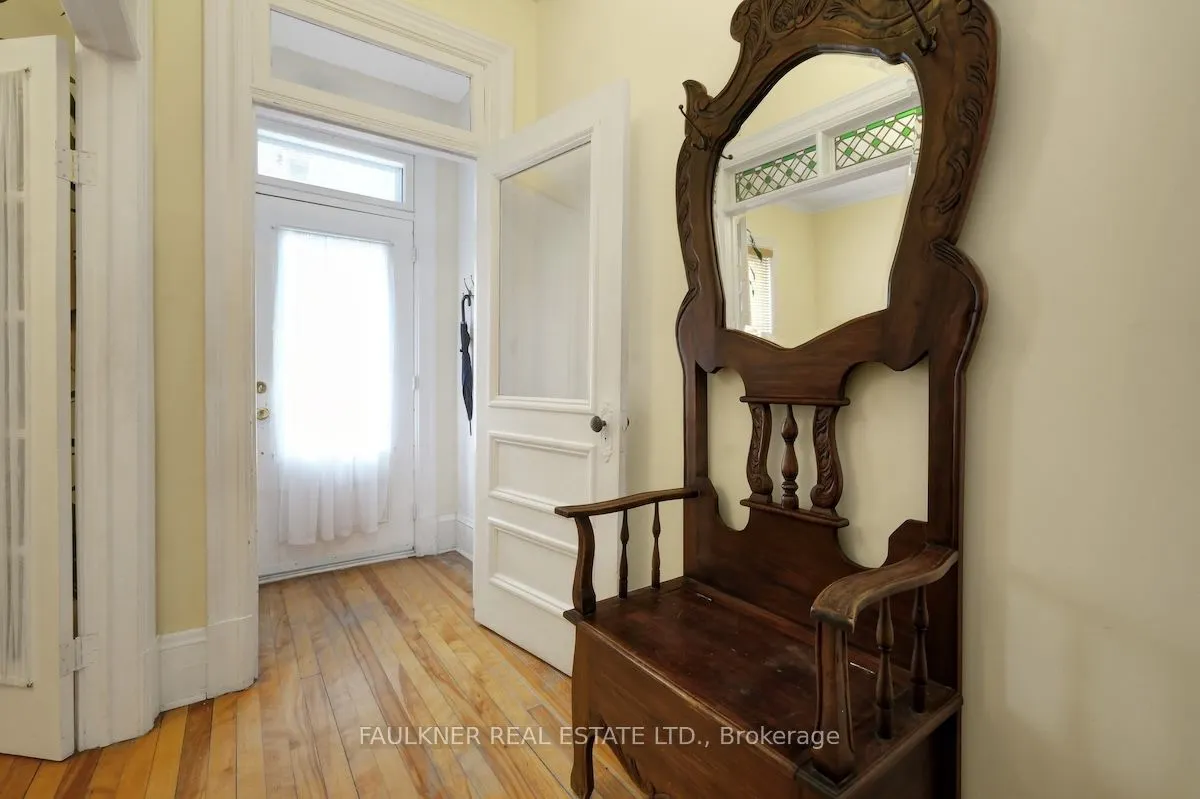 136 Concord Street S