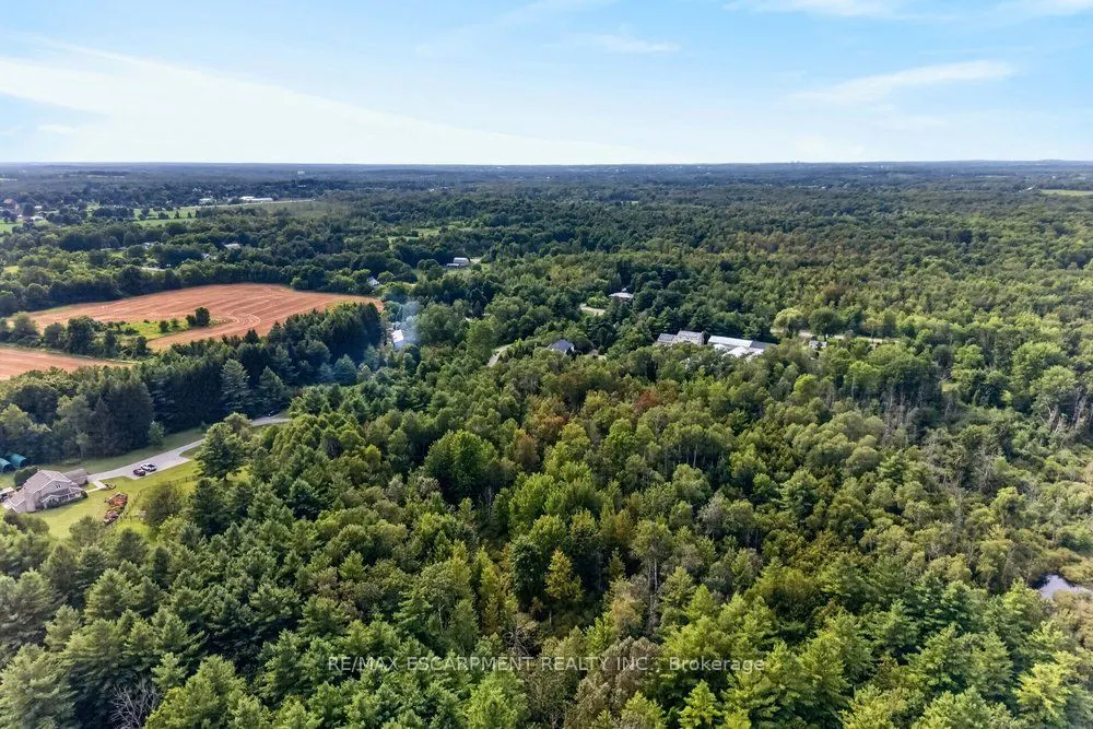 110 Concession 11 Road E