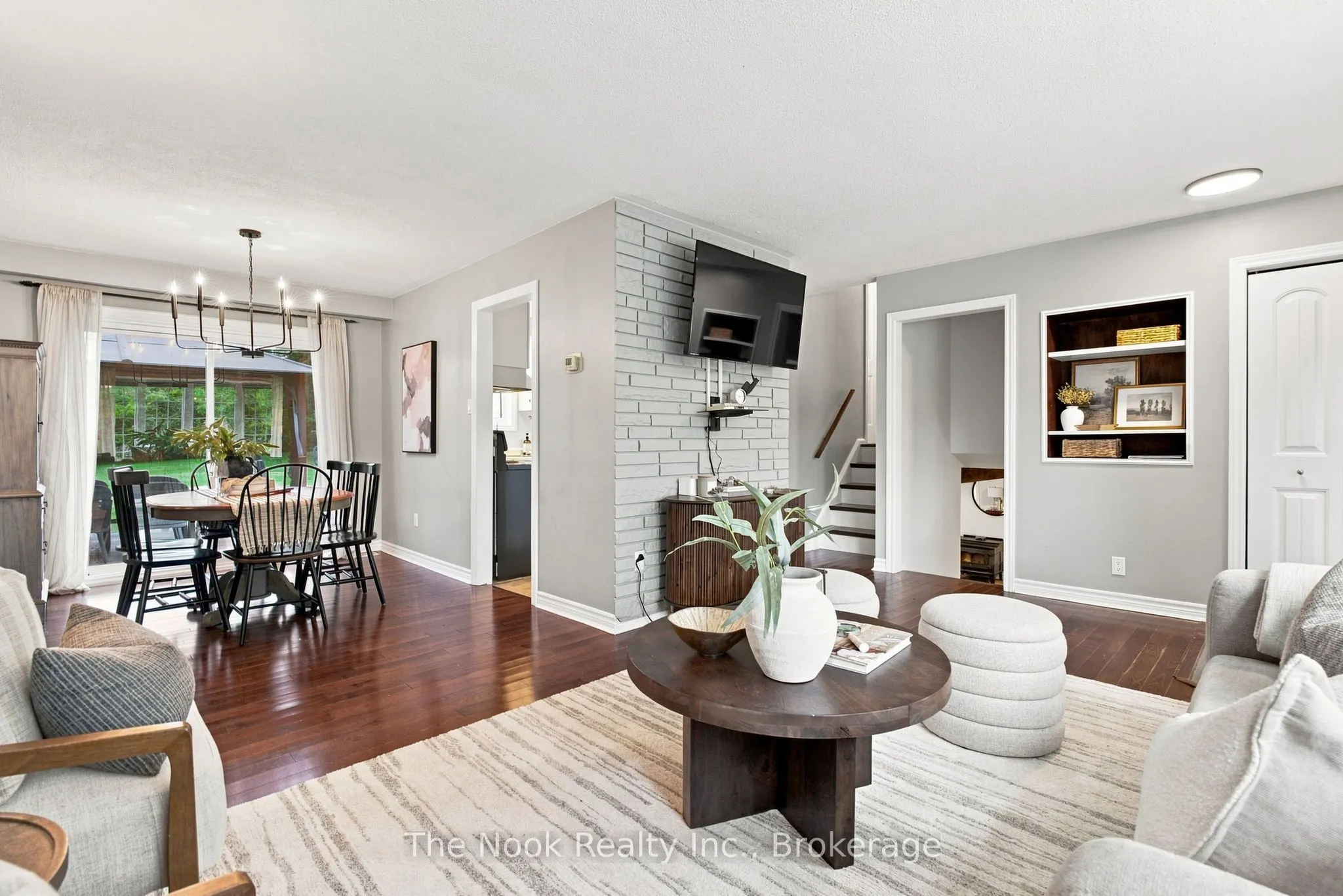 24 Cedar Ridge Drive