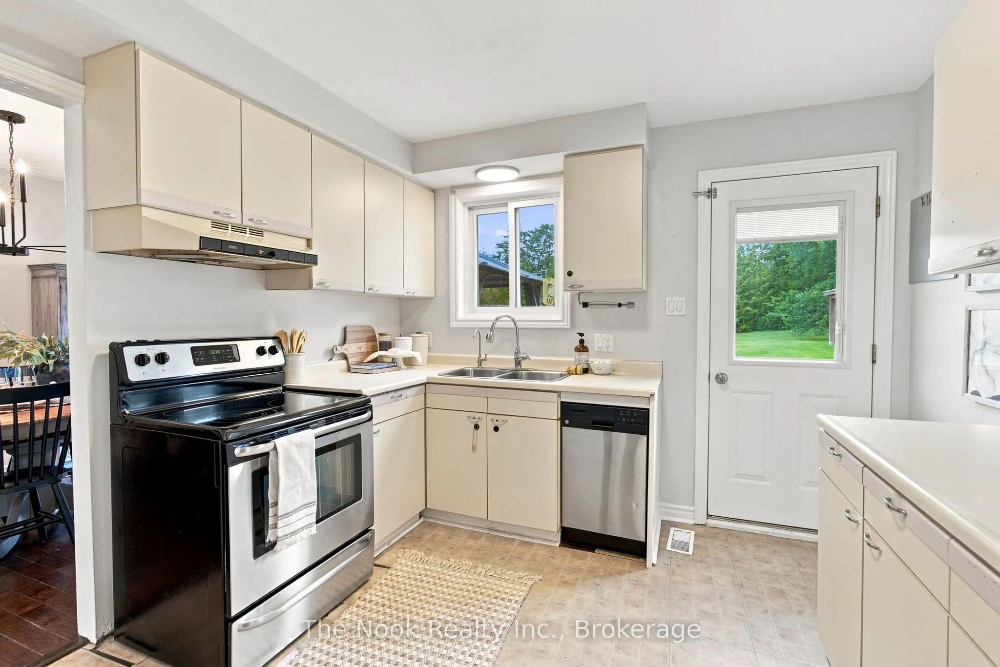 24 Cedar Ridge Drive