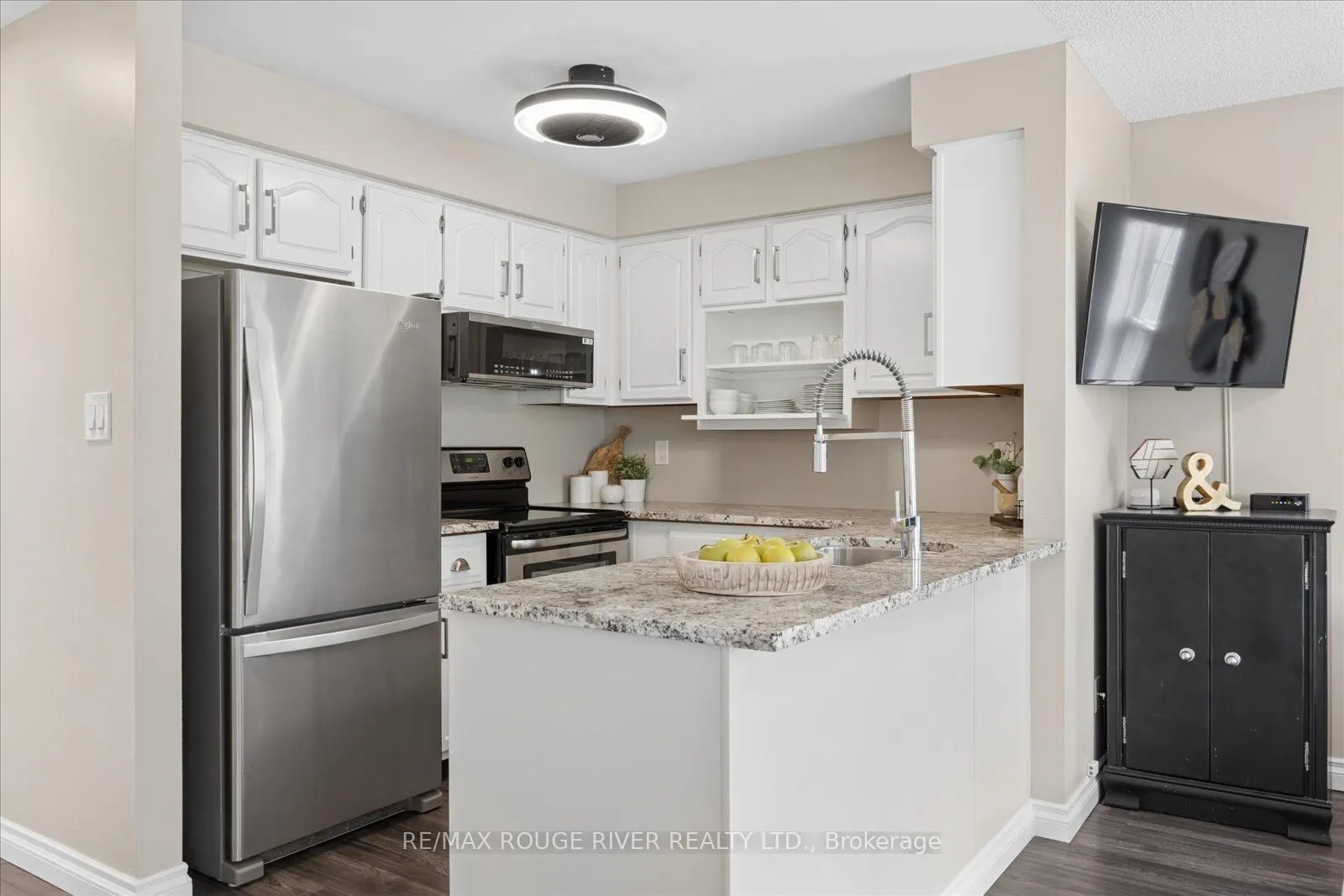 182 D'Arcy Street #F205