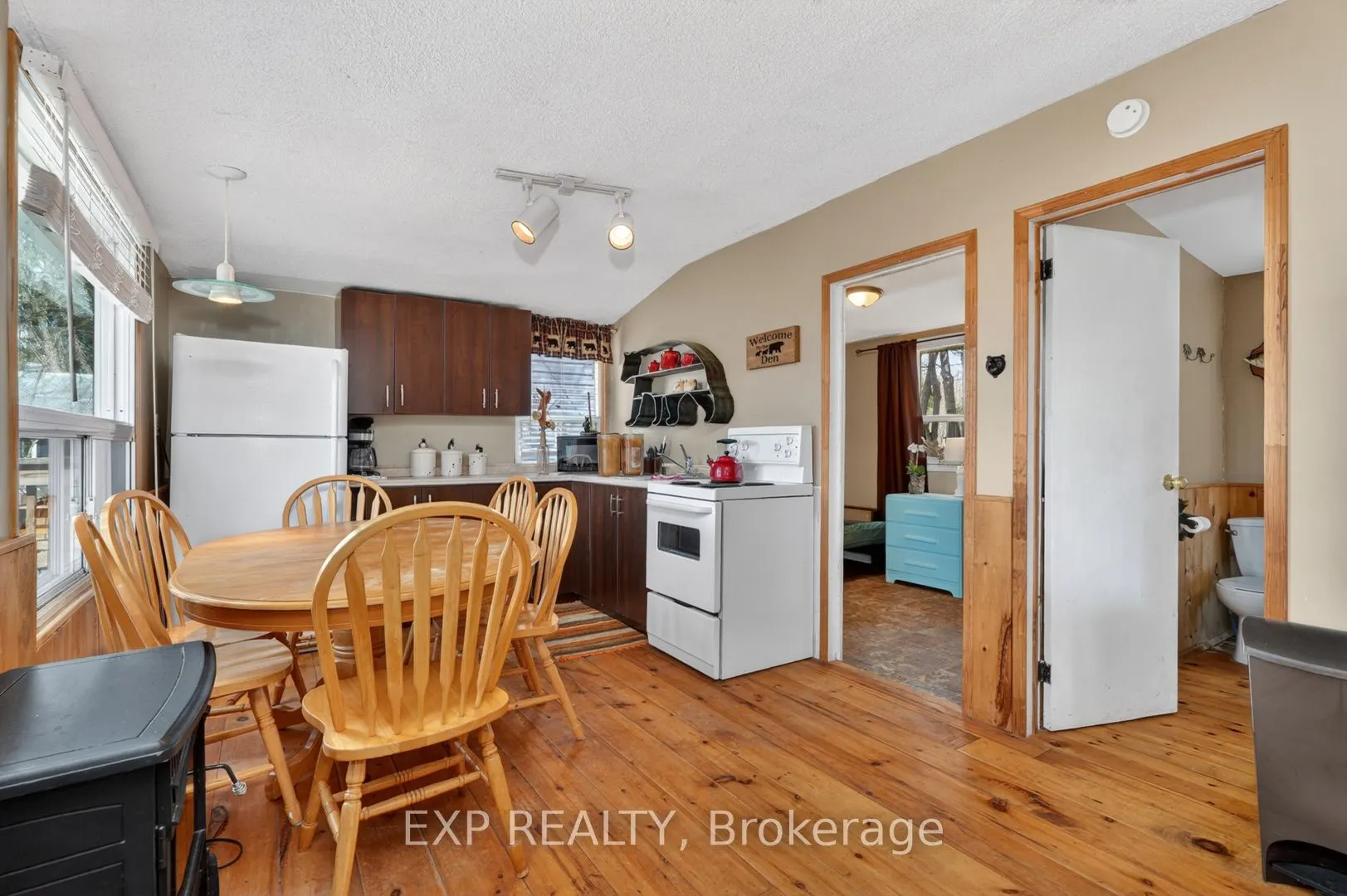 1039 Wonder Beach Road