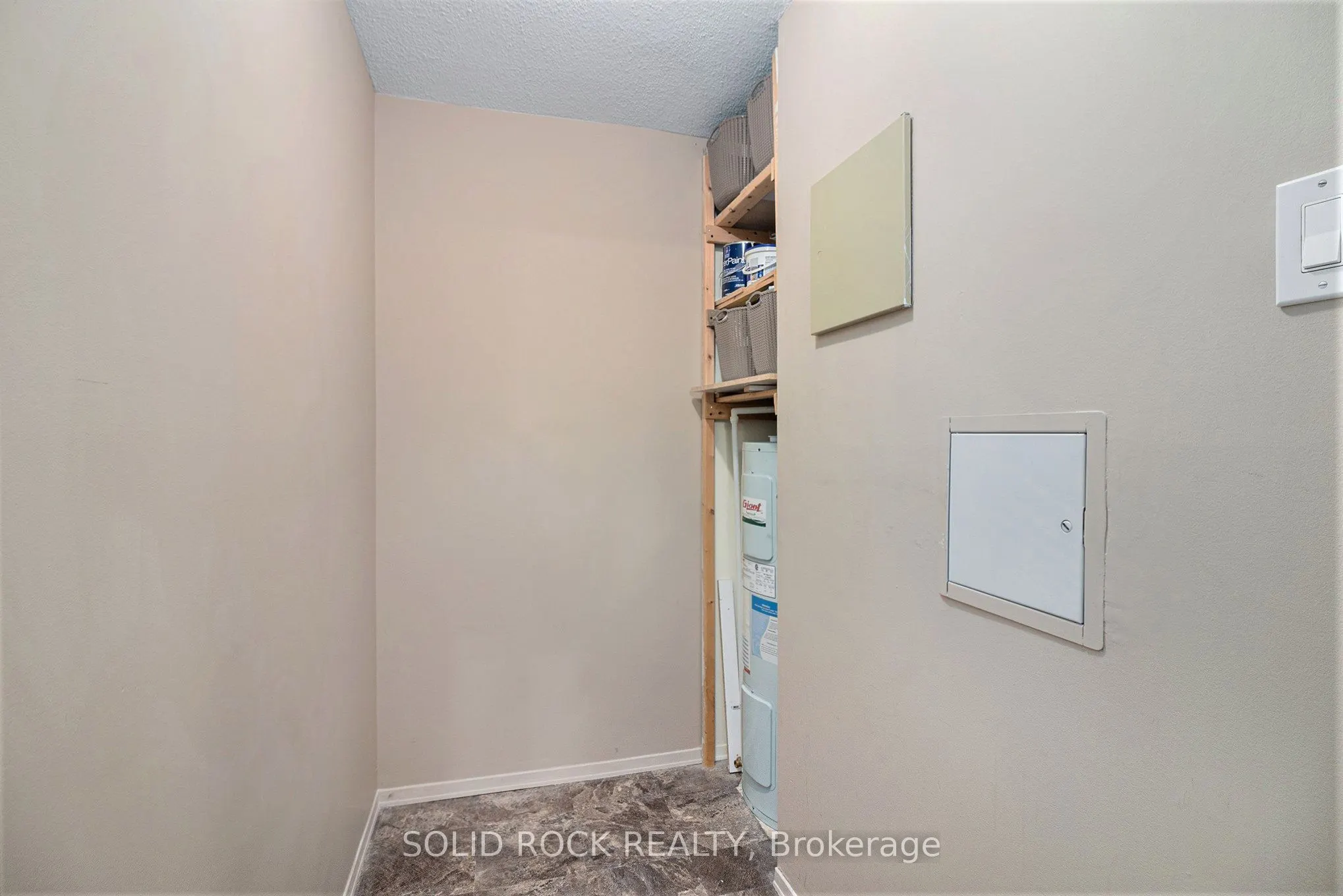 475 Laurier Avenue W #1204