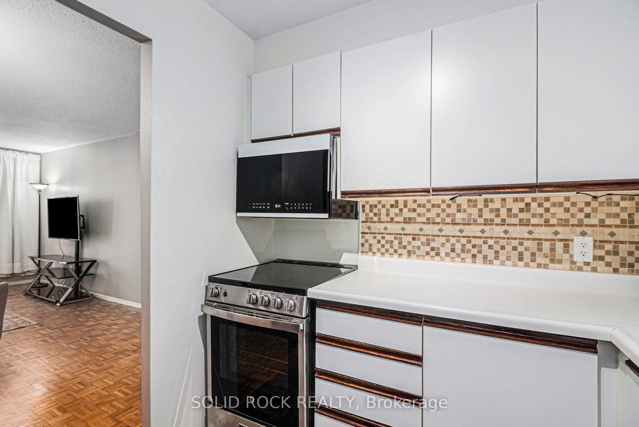 475 Laurier Avenue W #1204