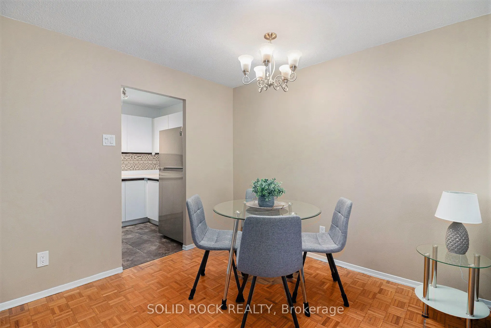 475 Laurier Avenue W #1204