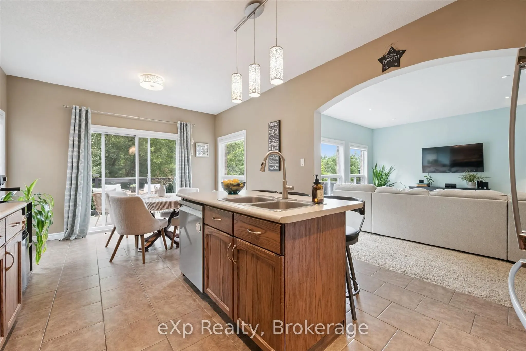 41 Westra Drive